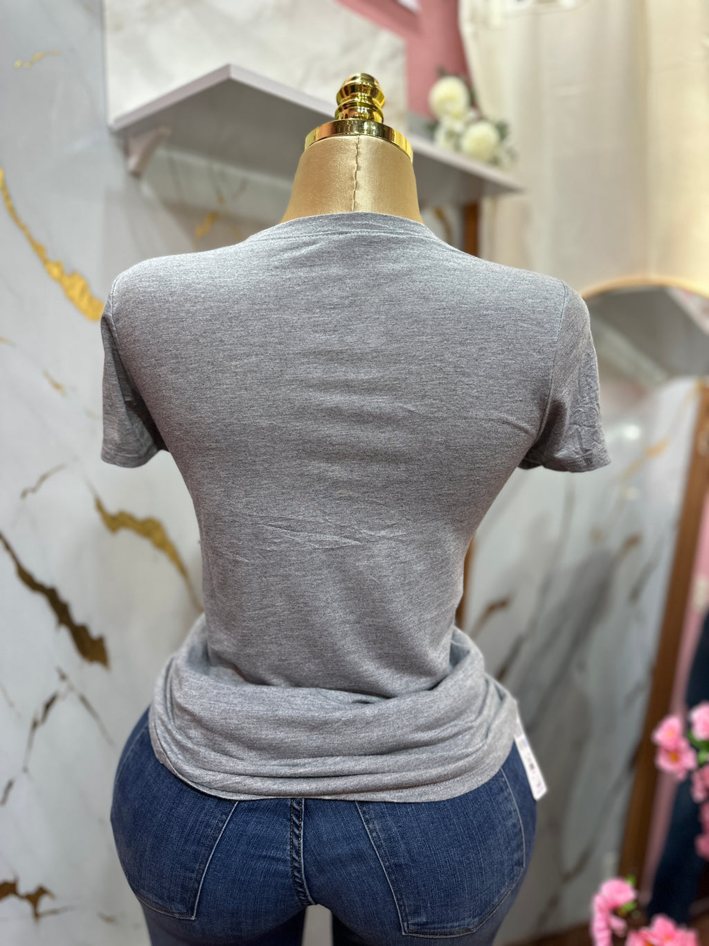 Camisa básica color gris de mangas cortas