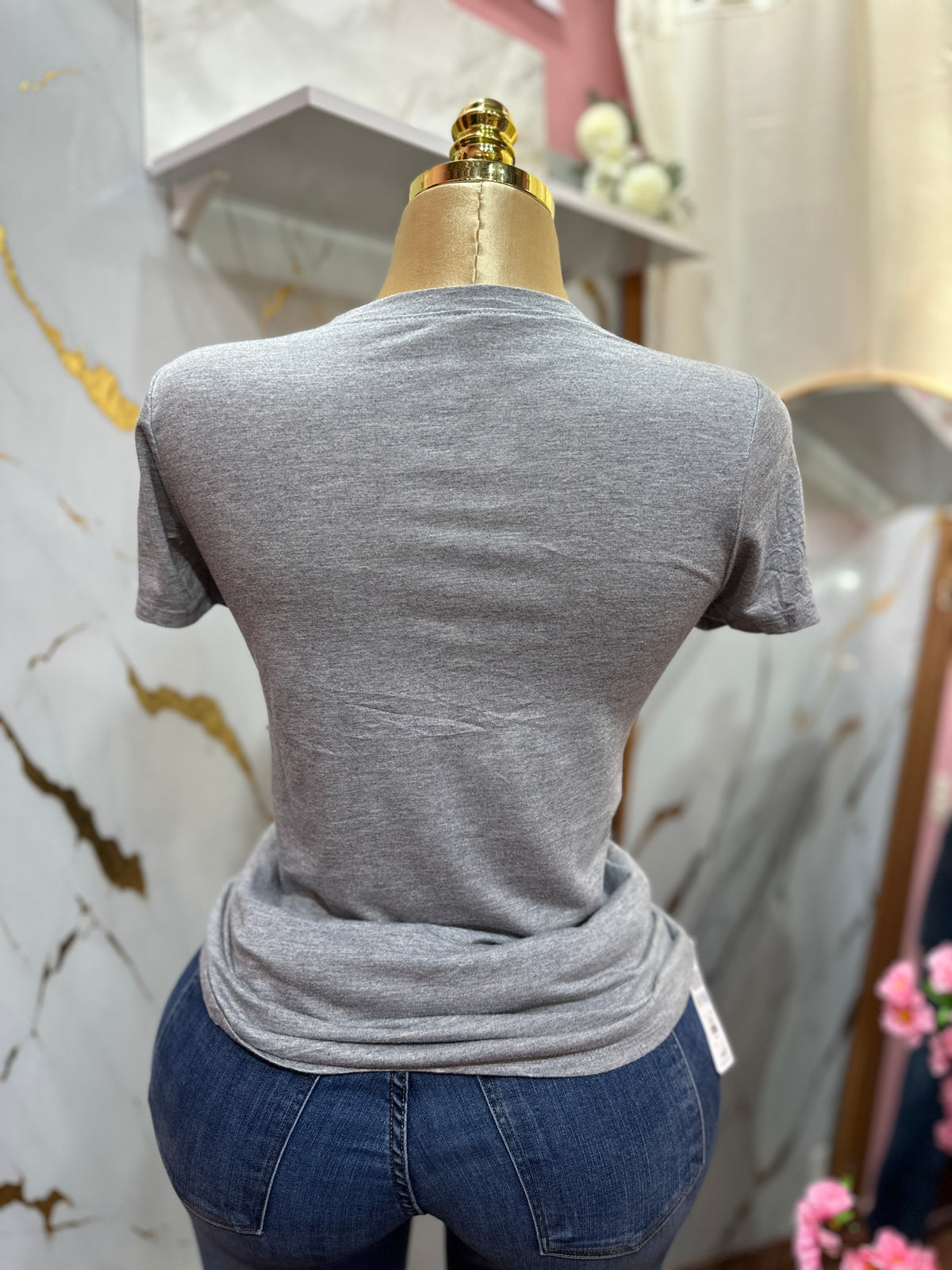 Camisa básica color gris de mangas cortas