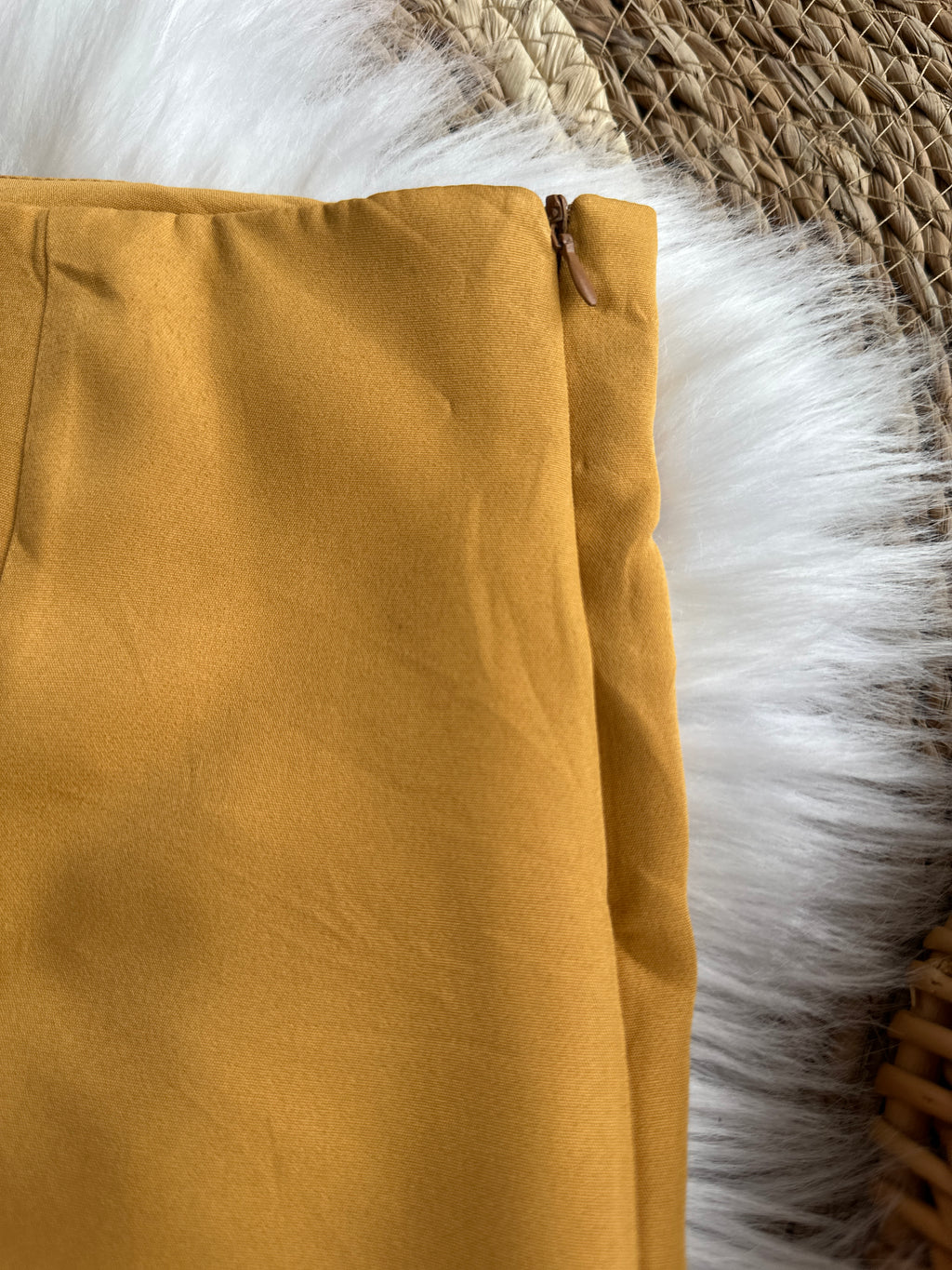 Falda Short color Mostaza