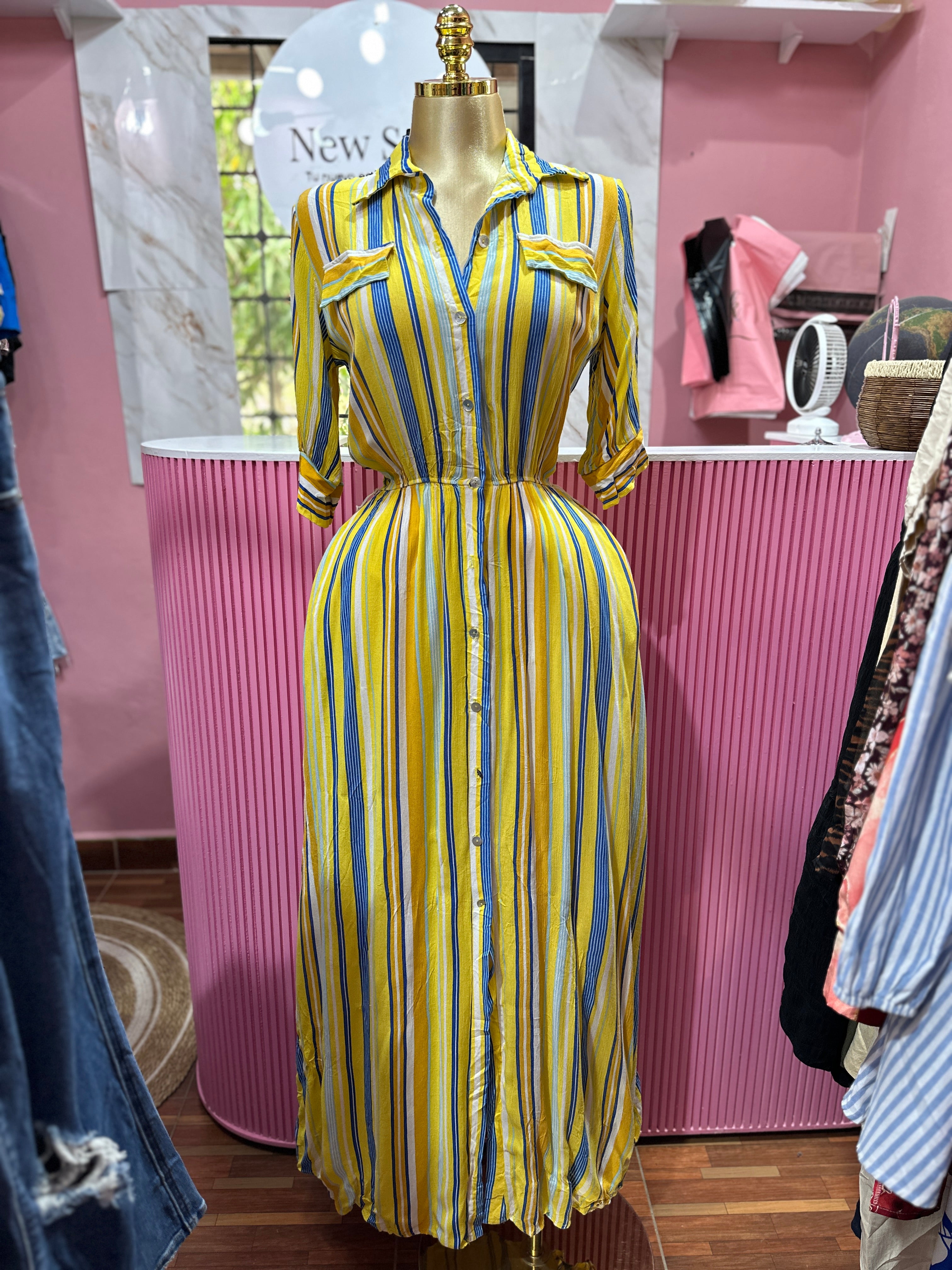 Vestido largo estilo camisero cuello en V manga larga con rayas verticales