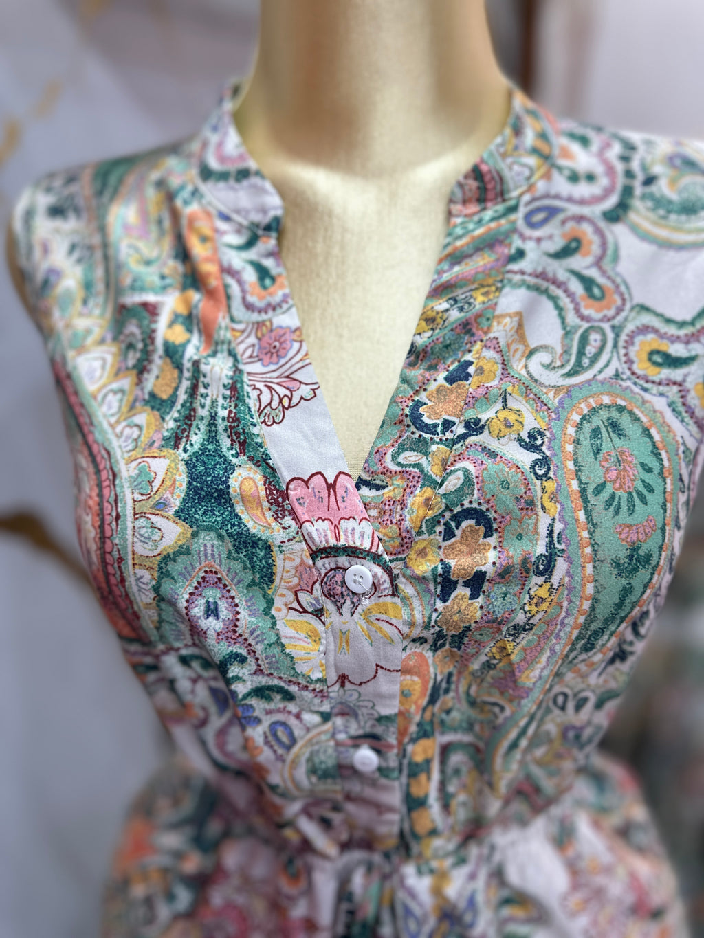 Vestido largo con estampado paisley multicolor y elástico en la cintura
