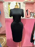 Vestido Midi negro ajustado de manga corta y cuello alto