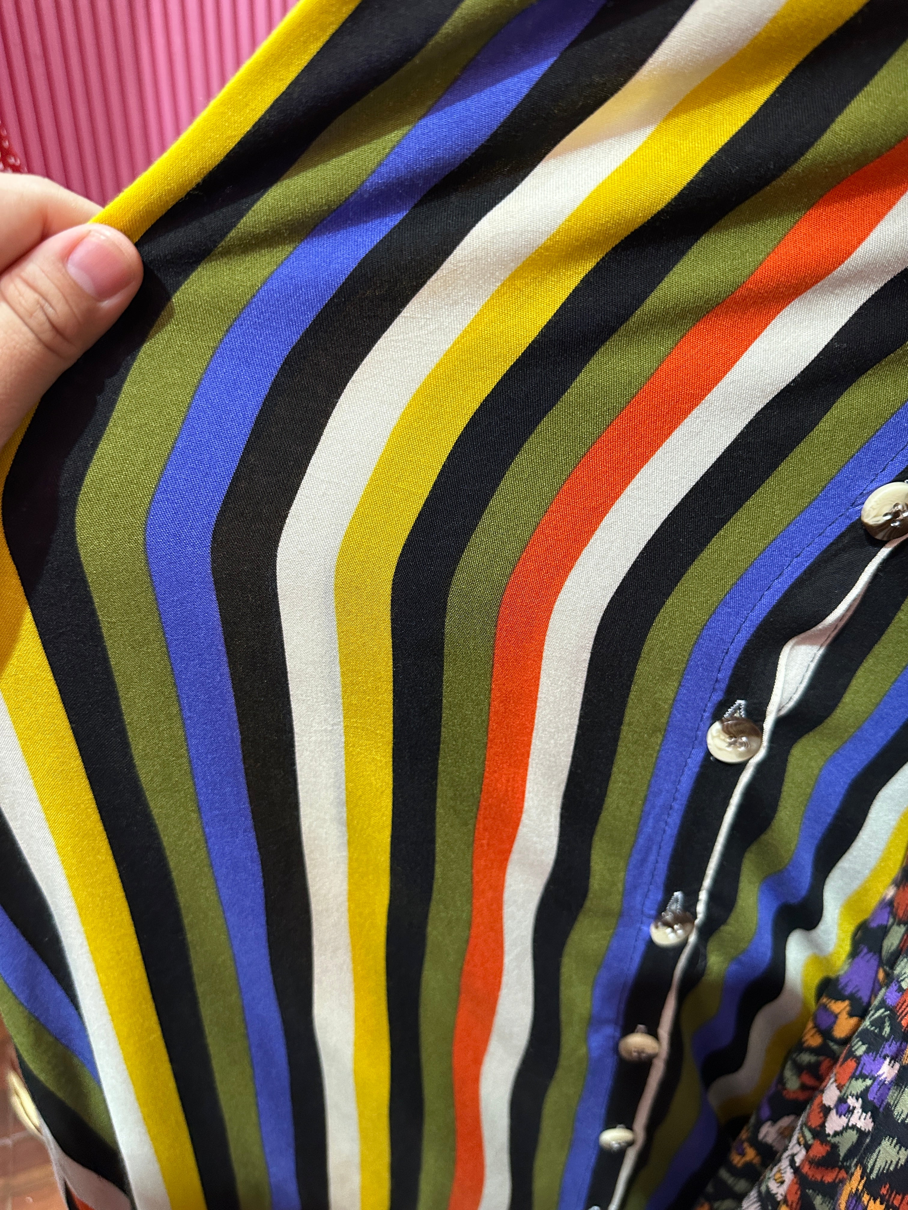 Vestido Midi de Manga Corta con Botones Frontales