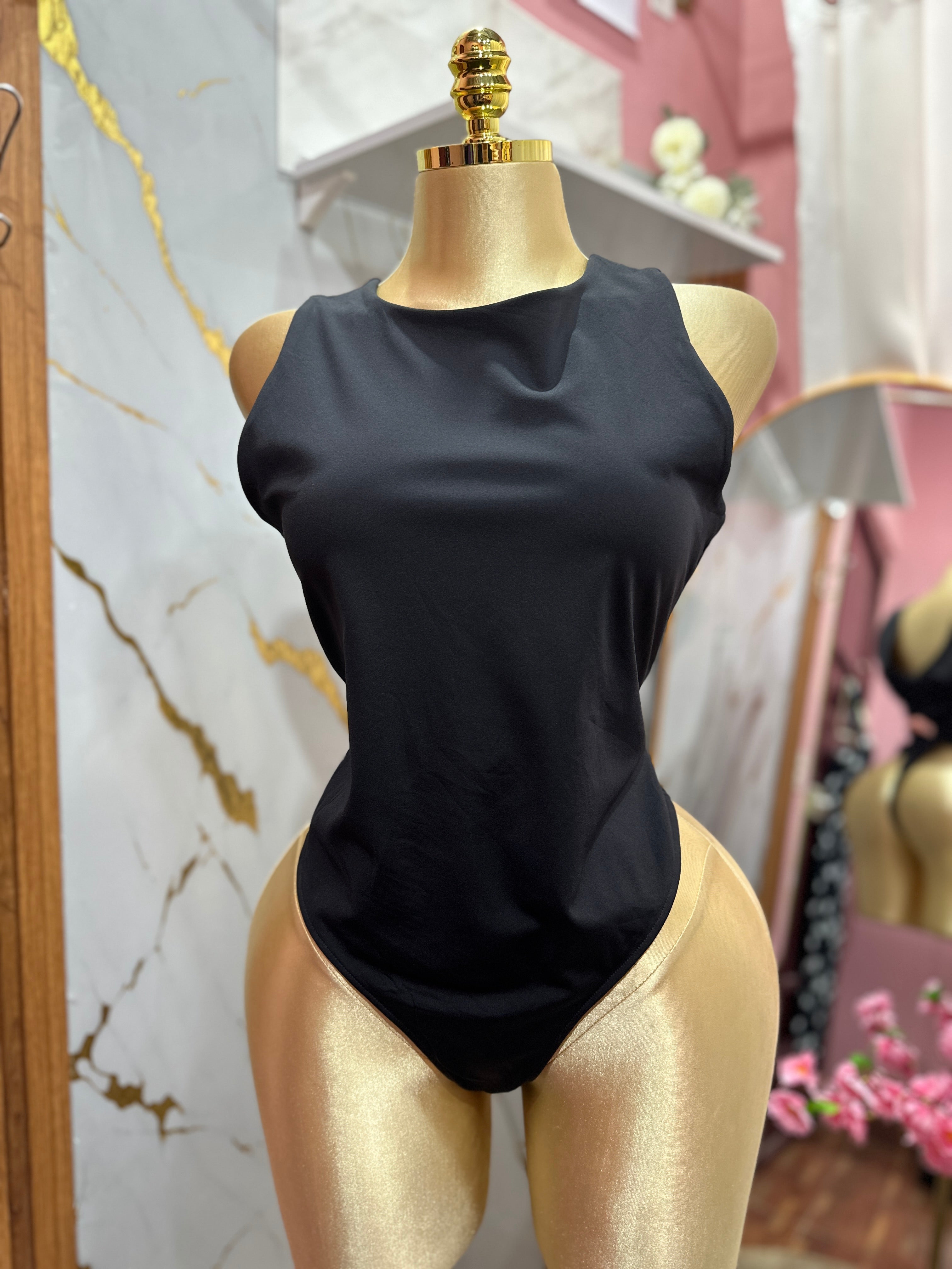 Body negro sin mangas