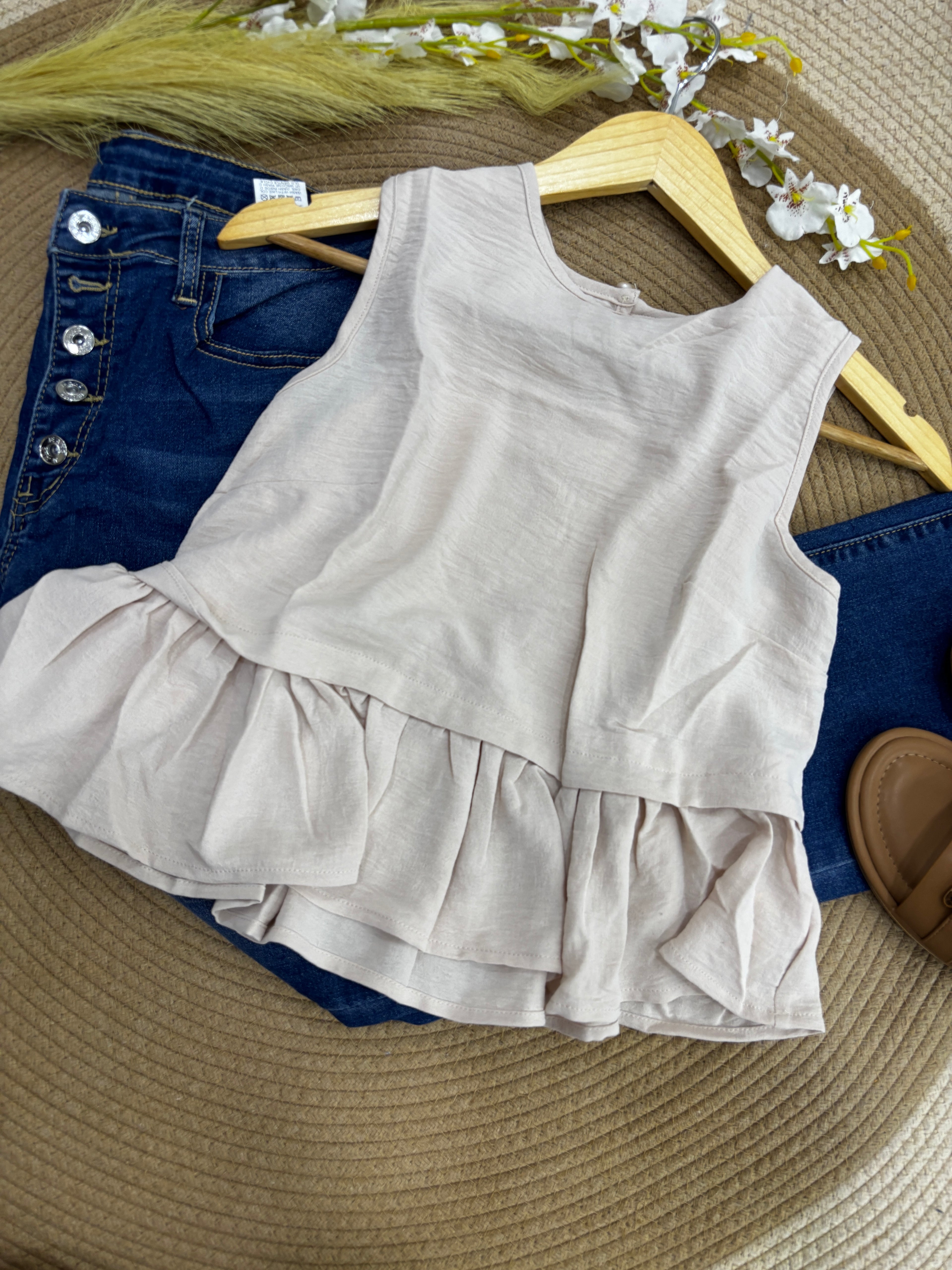 Blusa estilo top (formal) sin mangas