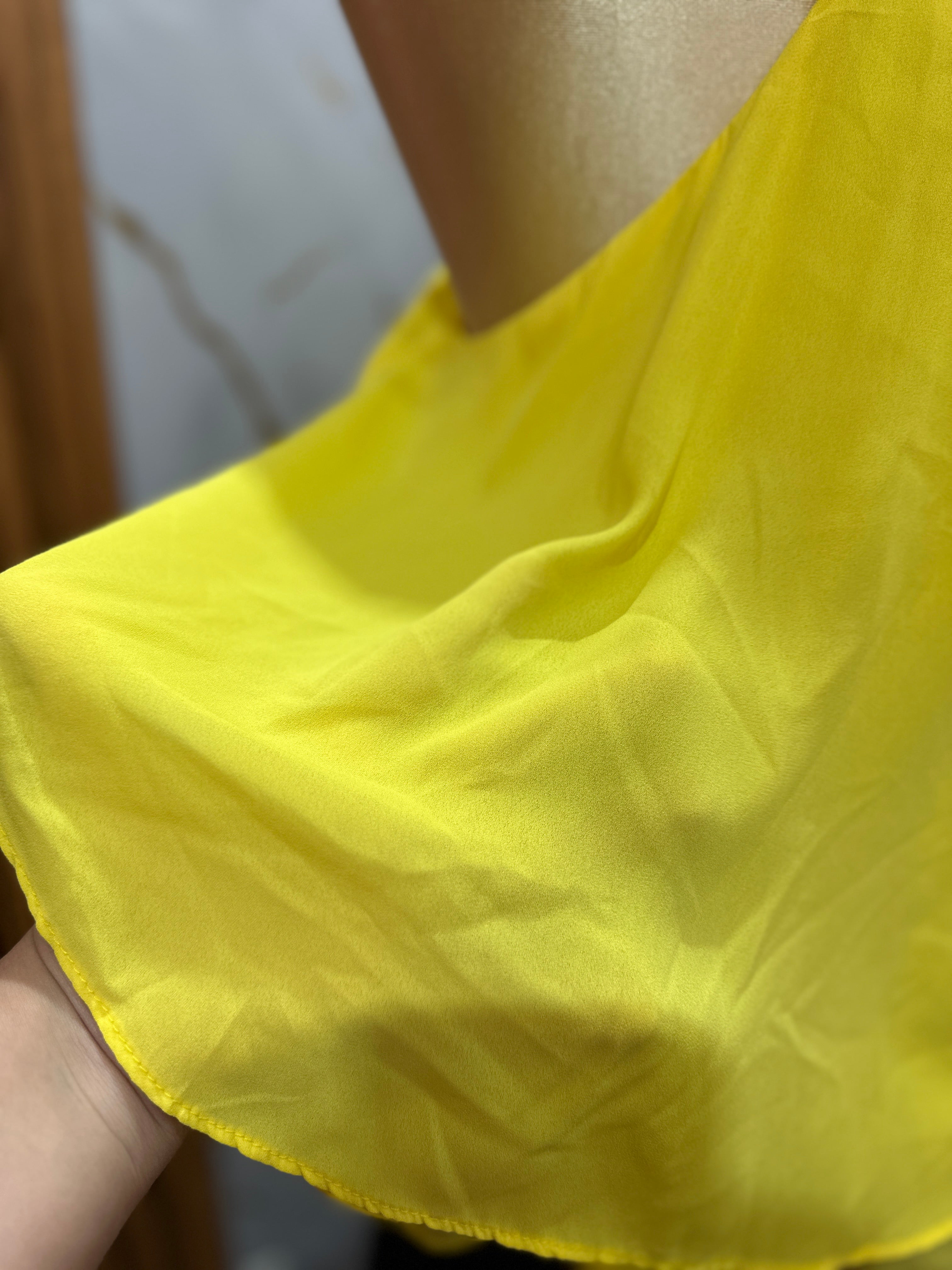 Blusa de tirantes amarilla