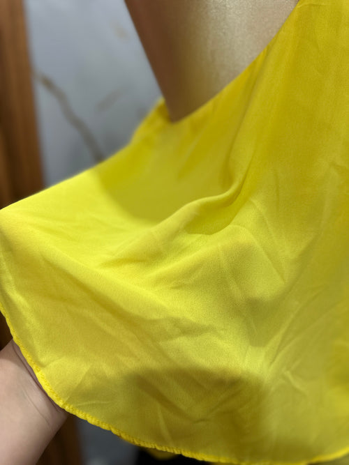 Blusa de tirantes amarilla