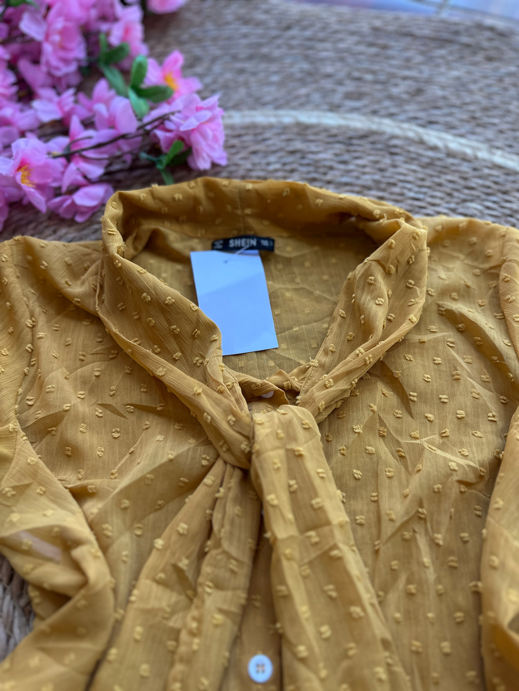 Blusa manga larga color mostaza