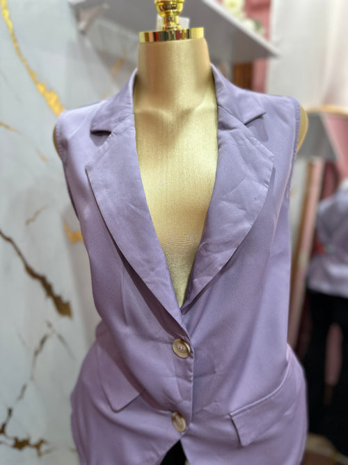 Blazer fino color morado lila talla plus sin mangas