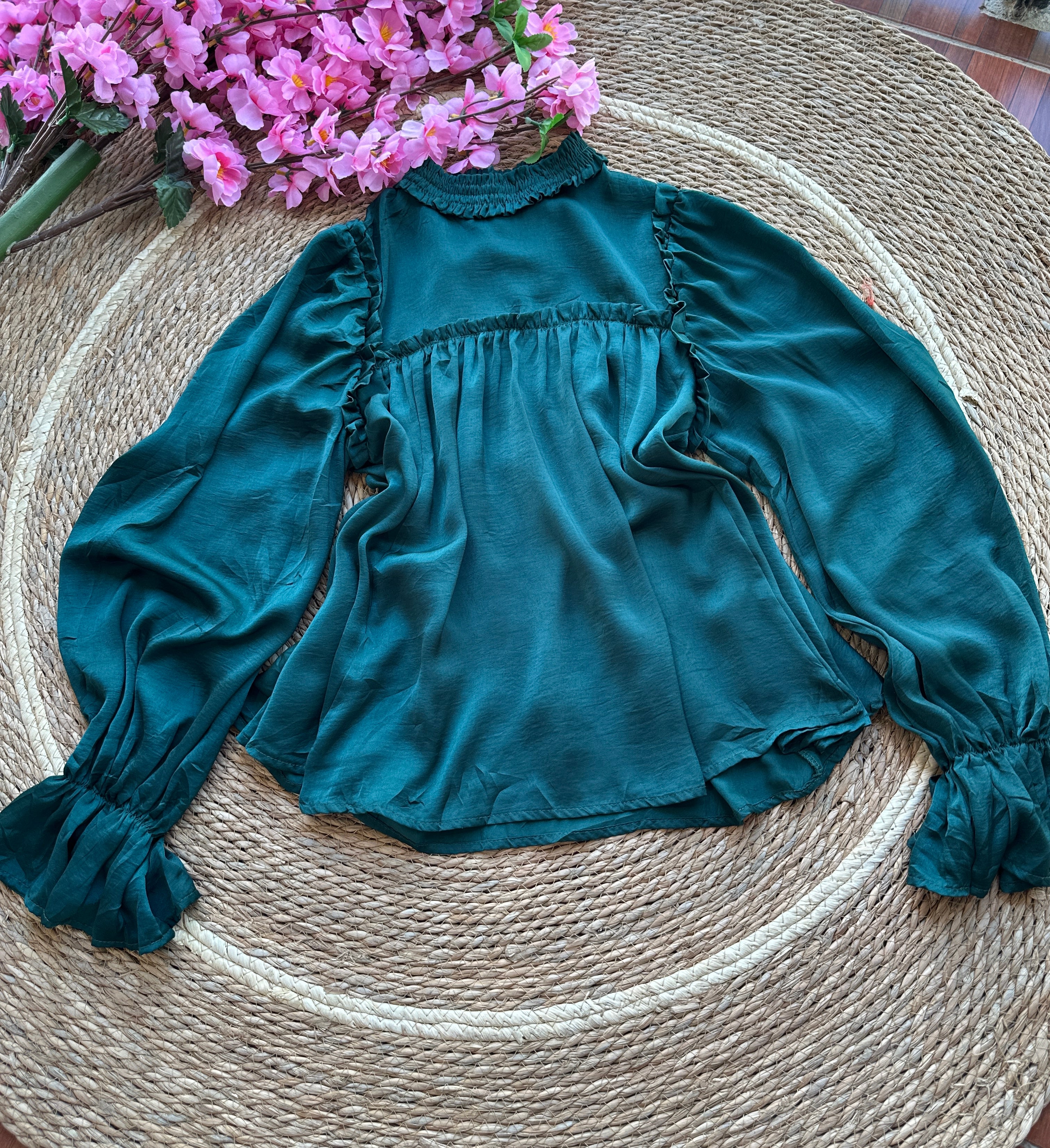 Blusa de Satin manga larga verde esmeralda