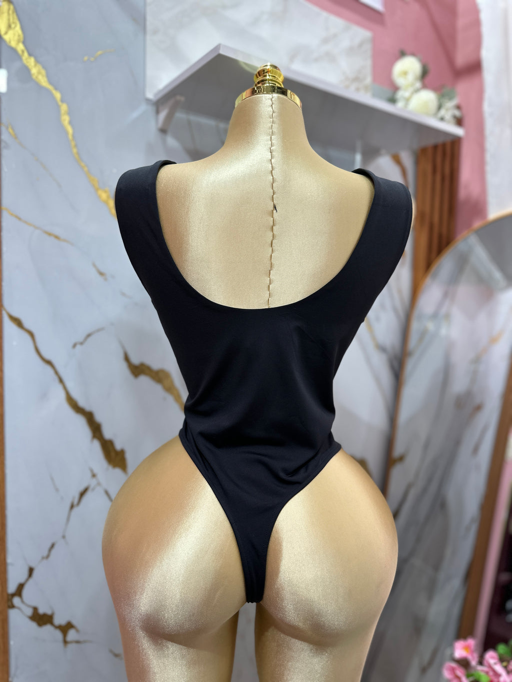 Body negro sin mangas