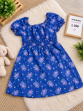 Vestido azul para niña con estampado floral, mangas cortas abullonadas y cuello redondo