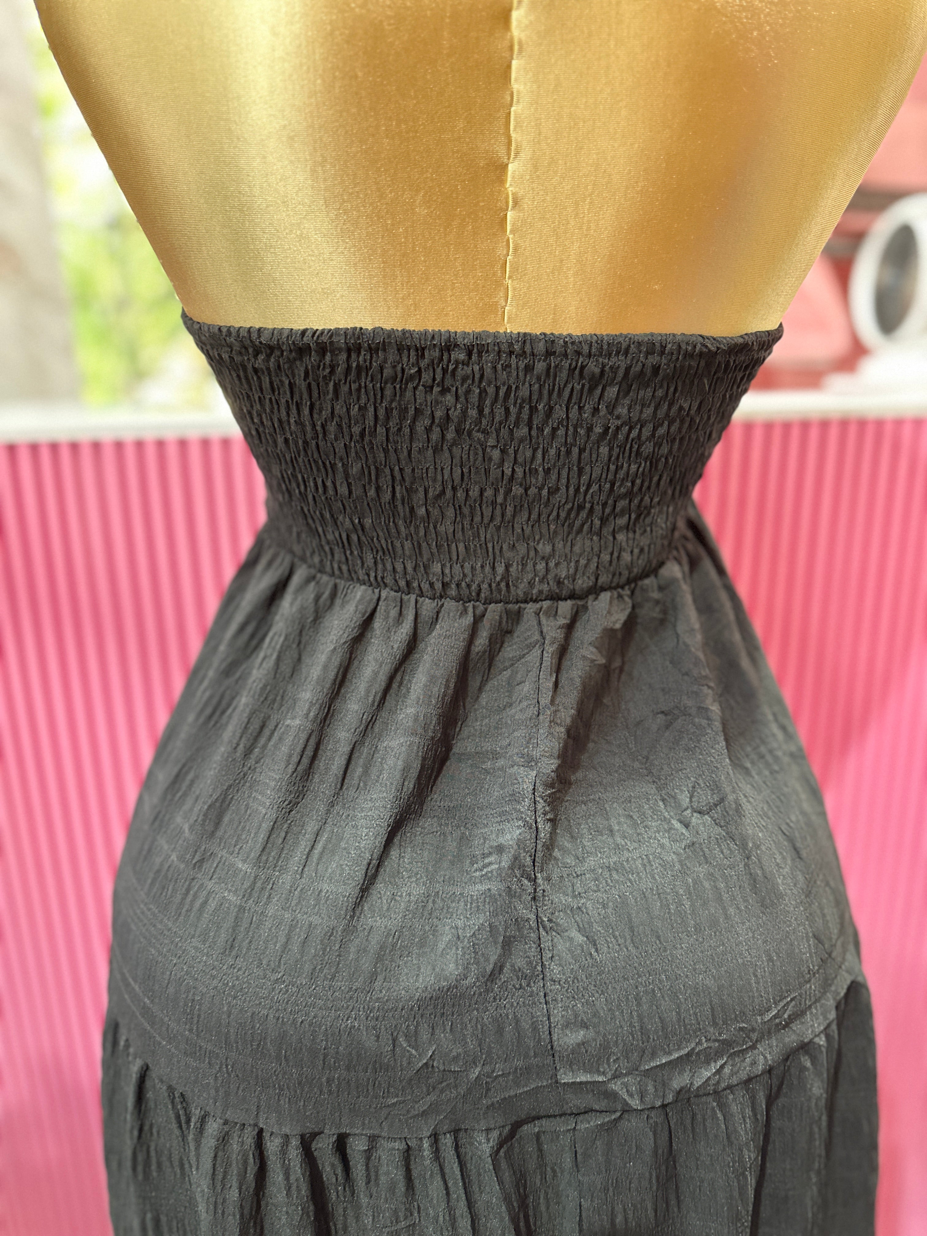 Vestido largo negro strapless