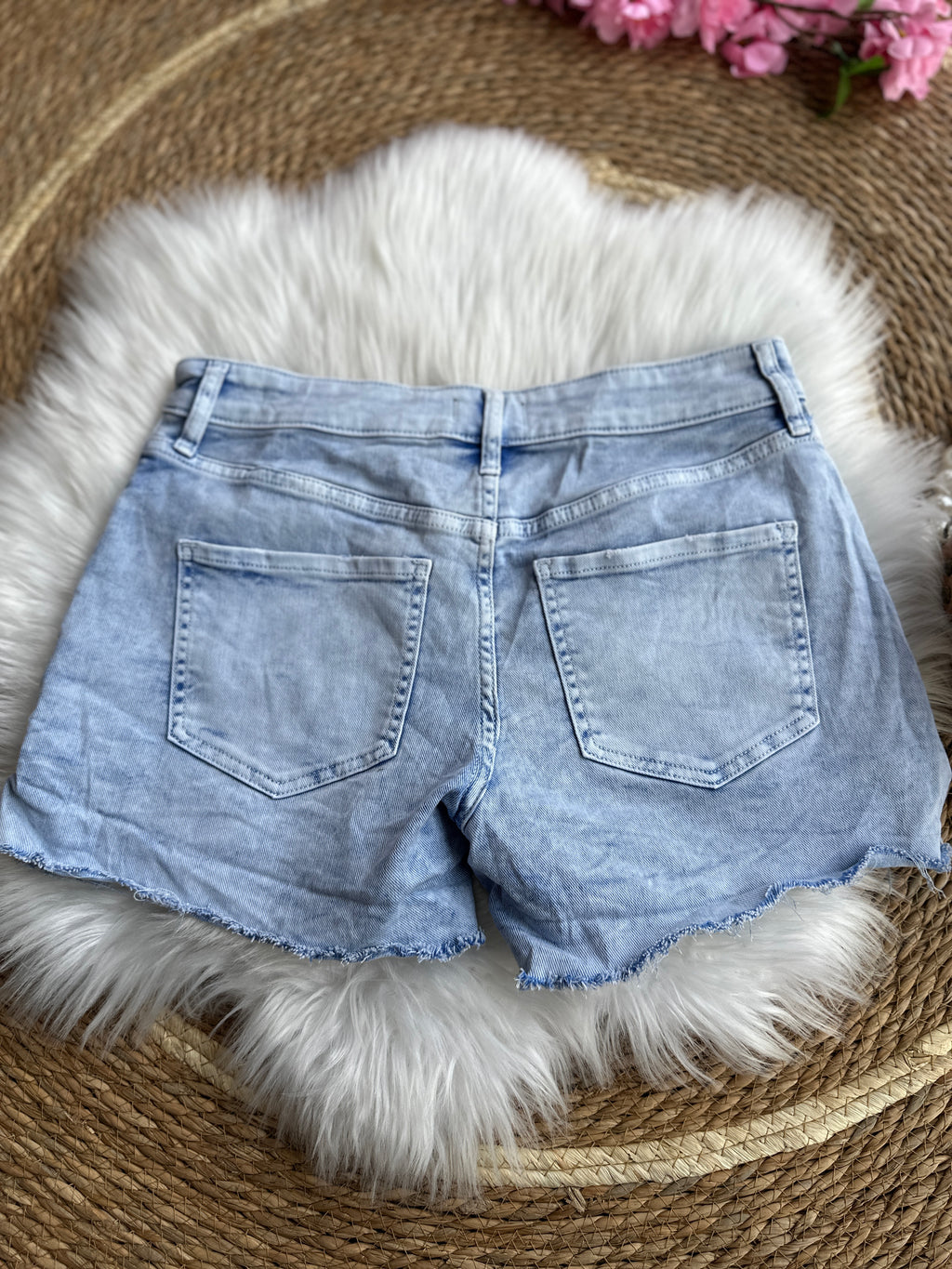 Short Jean Mom