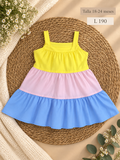 Vestido sin mangas para niña con un diseño tricolor de tonos pasteles