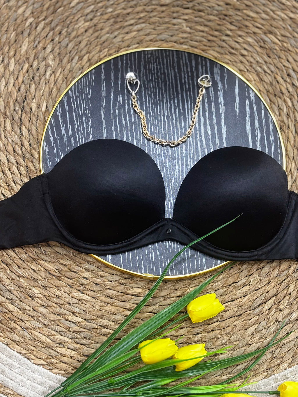 Brasier estraple color negro Victorias Secret