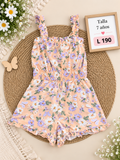 Enterizo corto para niña en tono durazno con un tierno estampado de flores y mariposas