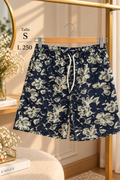 Short con estampado floral y con cintura elástica