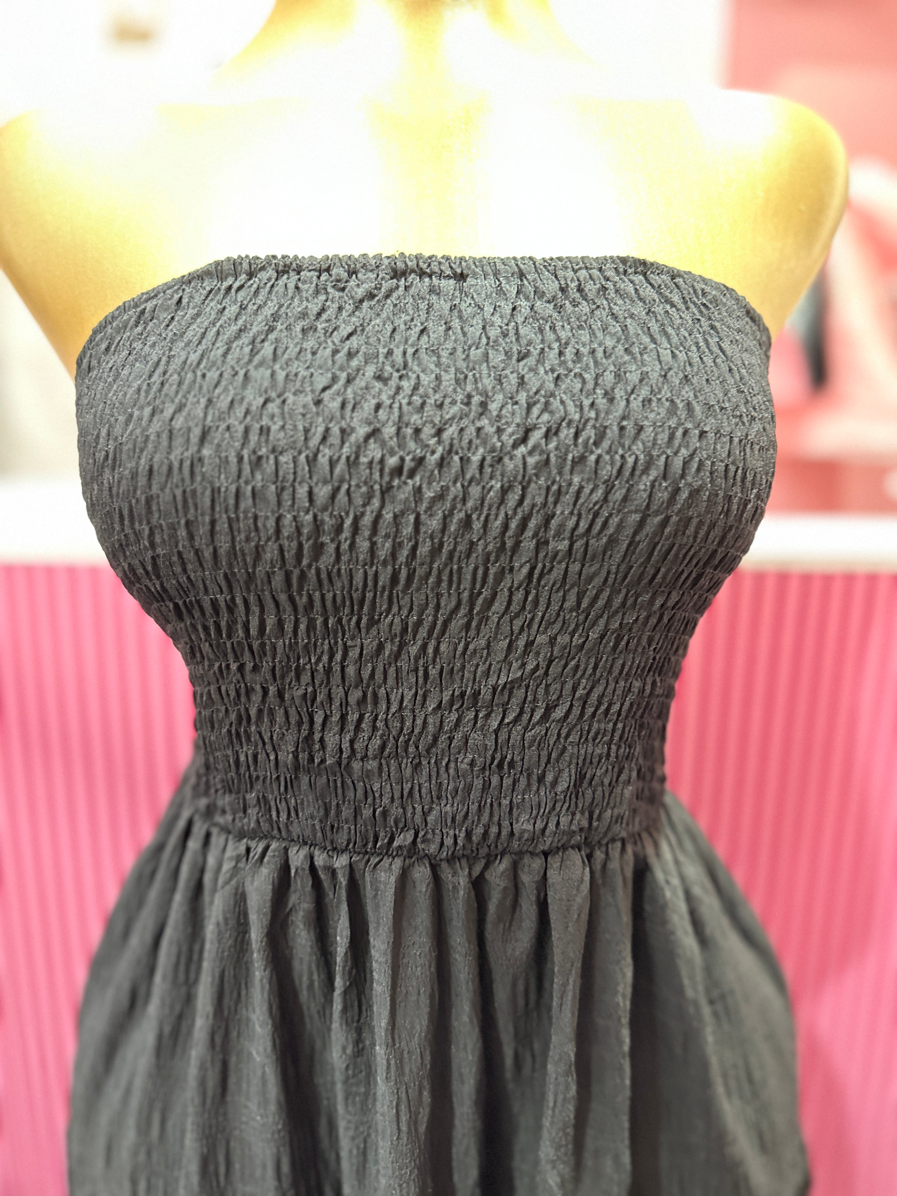 Vestido largo negro strapless