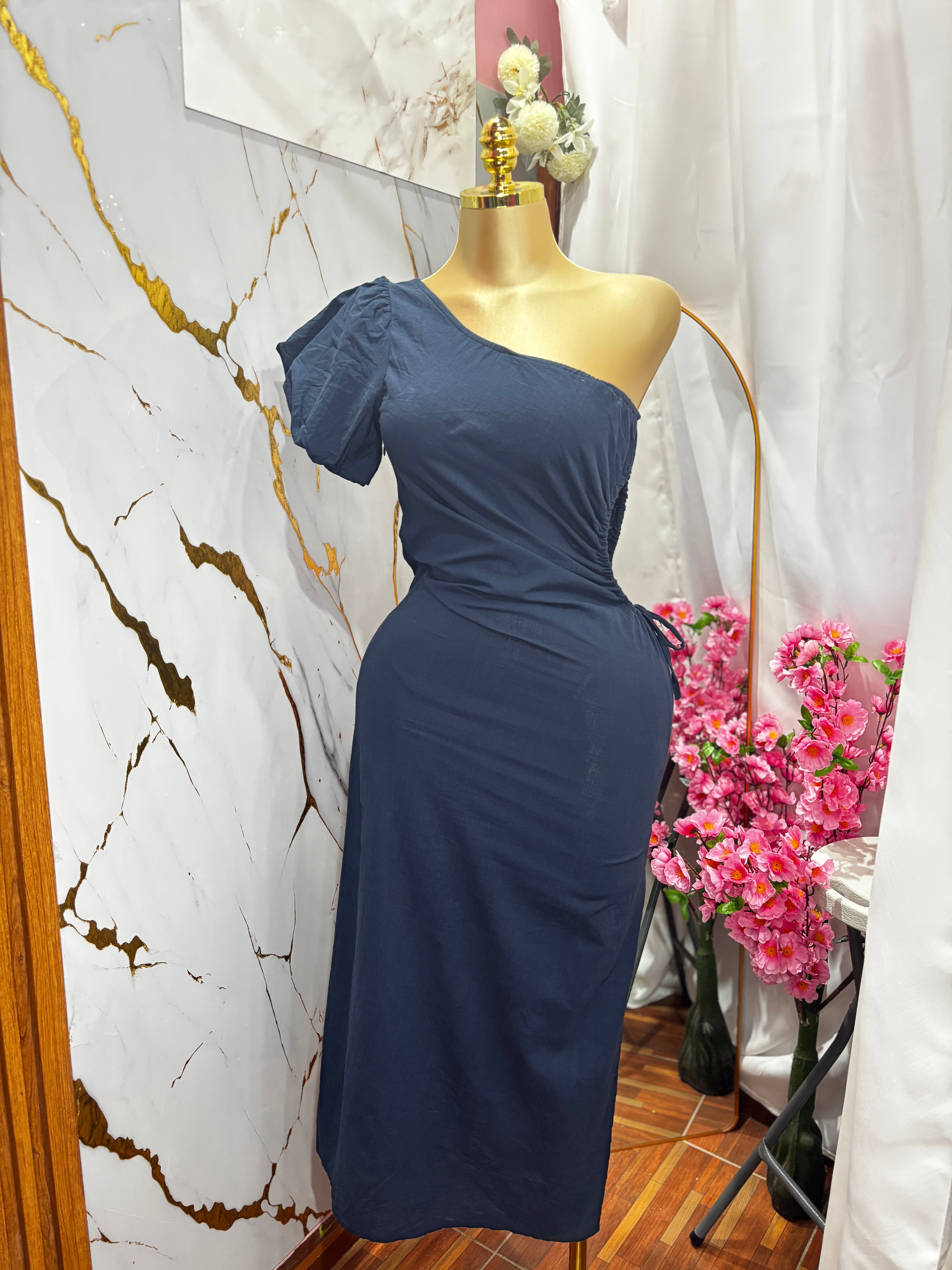 Vestido azul marino de una manga