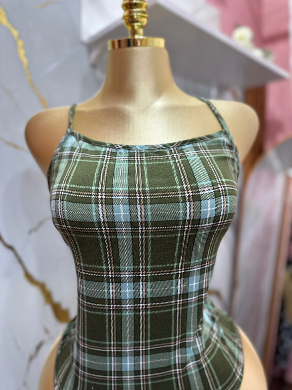 Body de tirantes cuadriculado