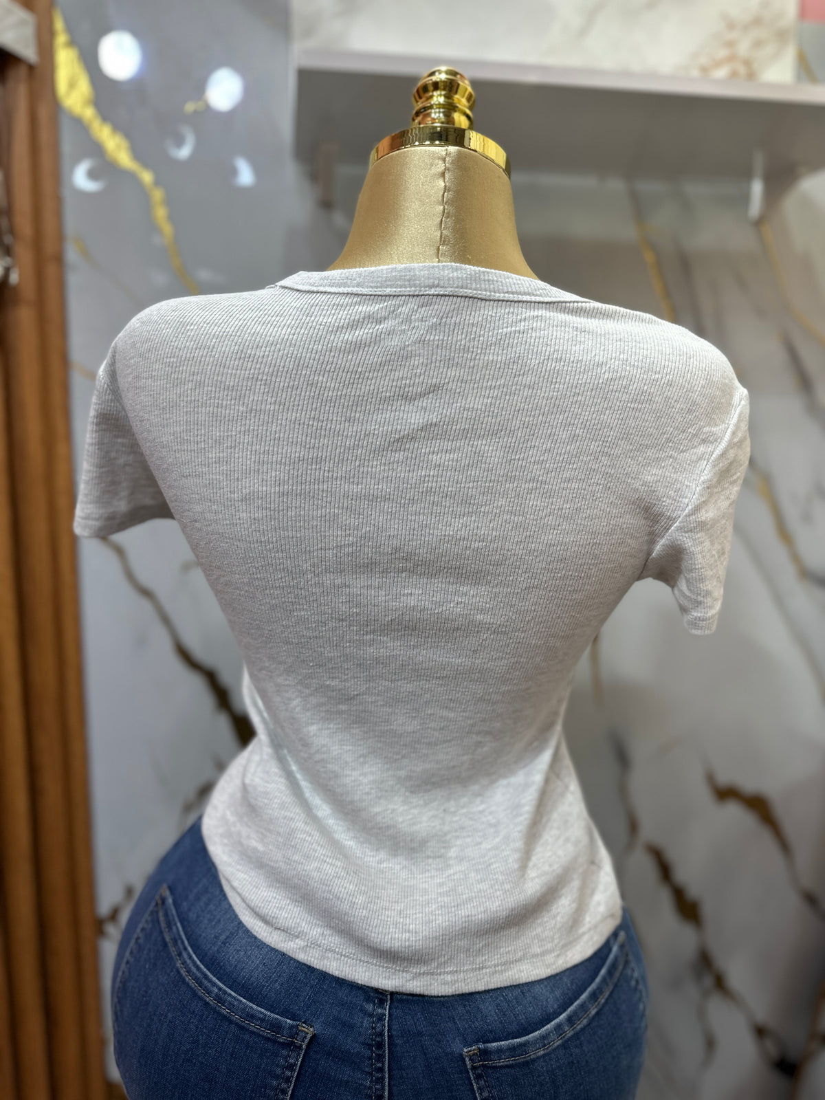 Blusa gris OLD NAVI de manga corta y de cuello redondo