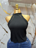 Top negro shein sin mangas con cuello tipo halter