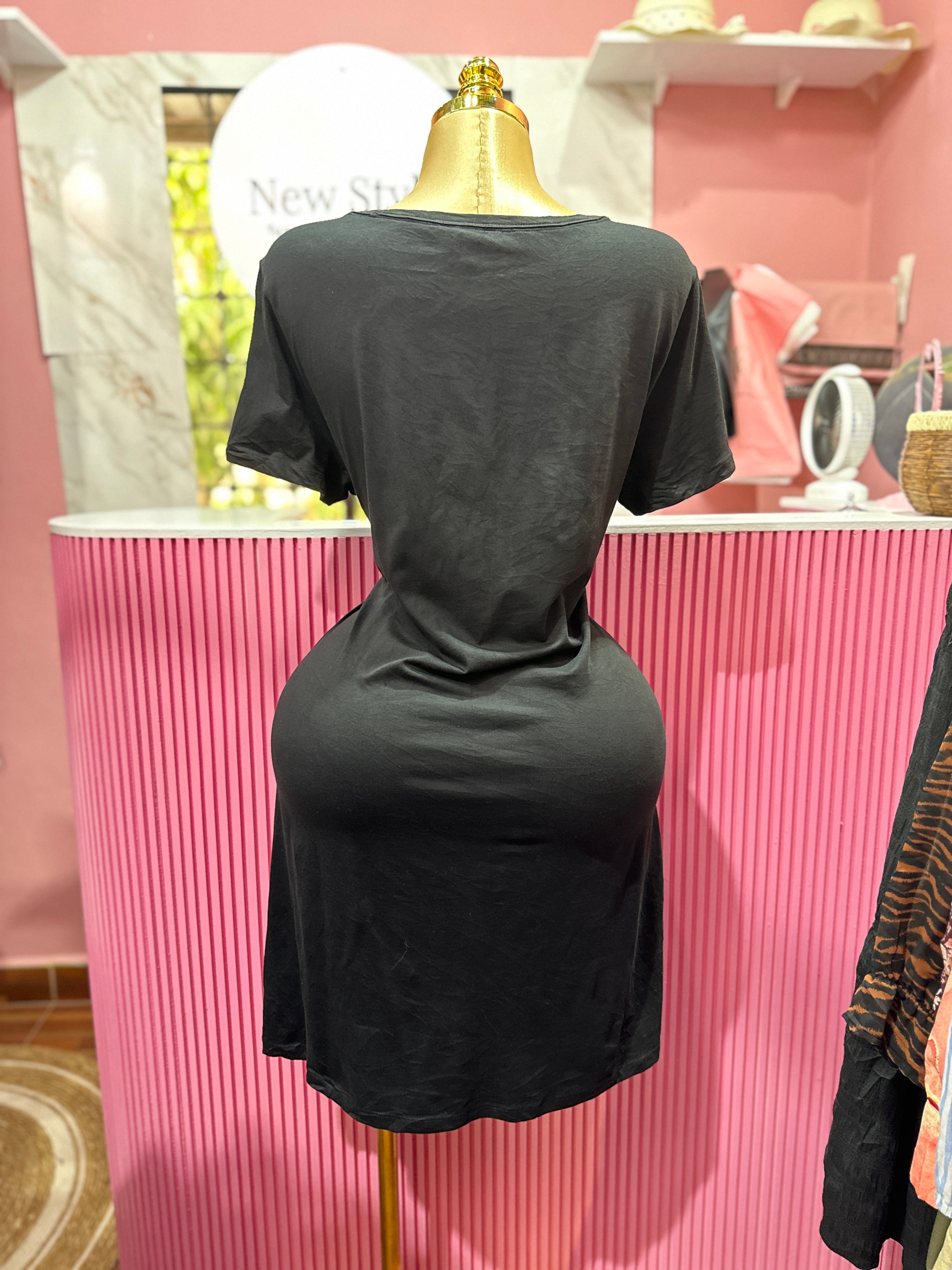 Vestido tipo camiseta color negro