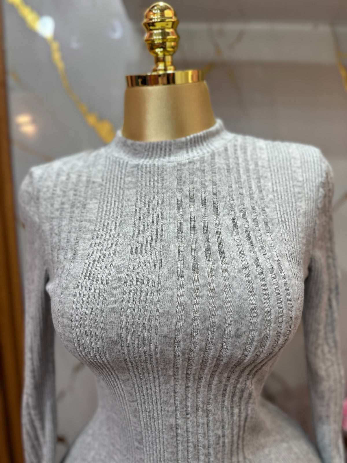 Vestido ajustado gris SHEIN de manga larga con cuello alto y textura acanalada