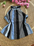 Blusa de cuello alto con estampado de puntitos