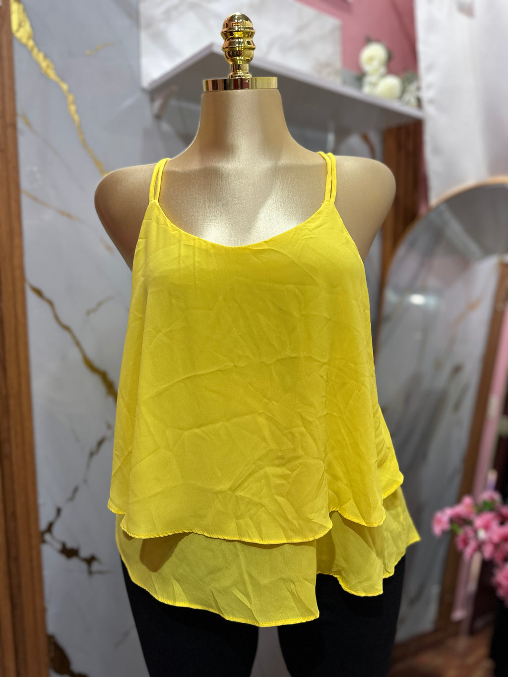 Blusa de tirantes amarilla