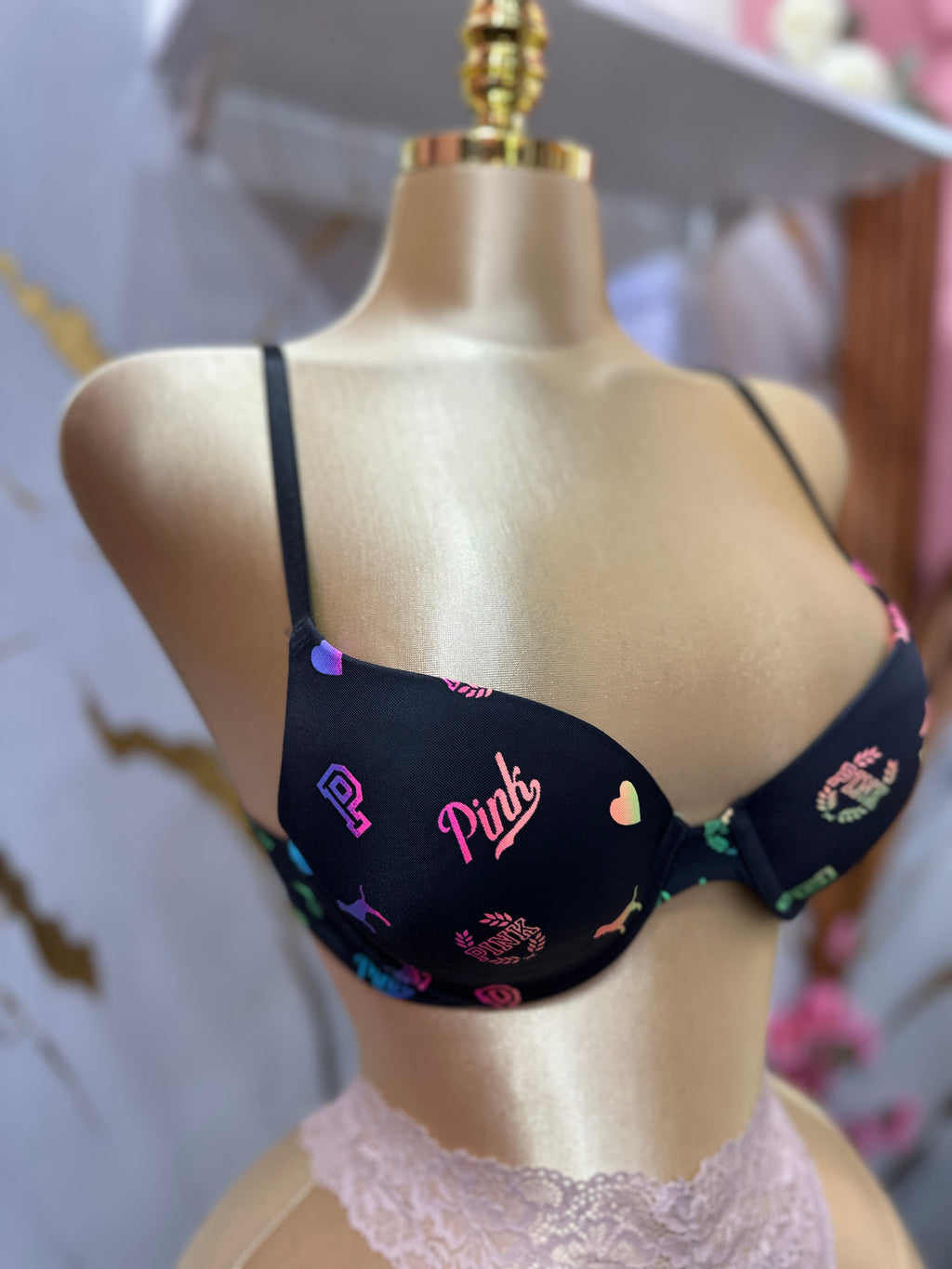 Brasier tipo push up negro de pink Victoria’s Secret
