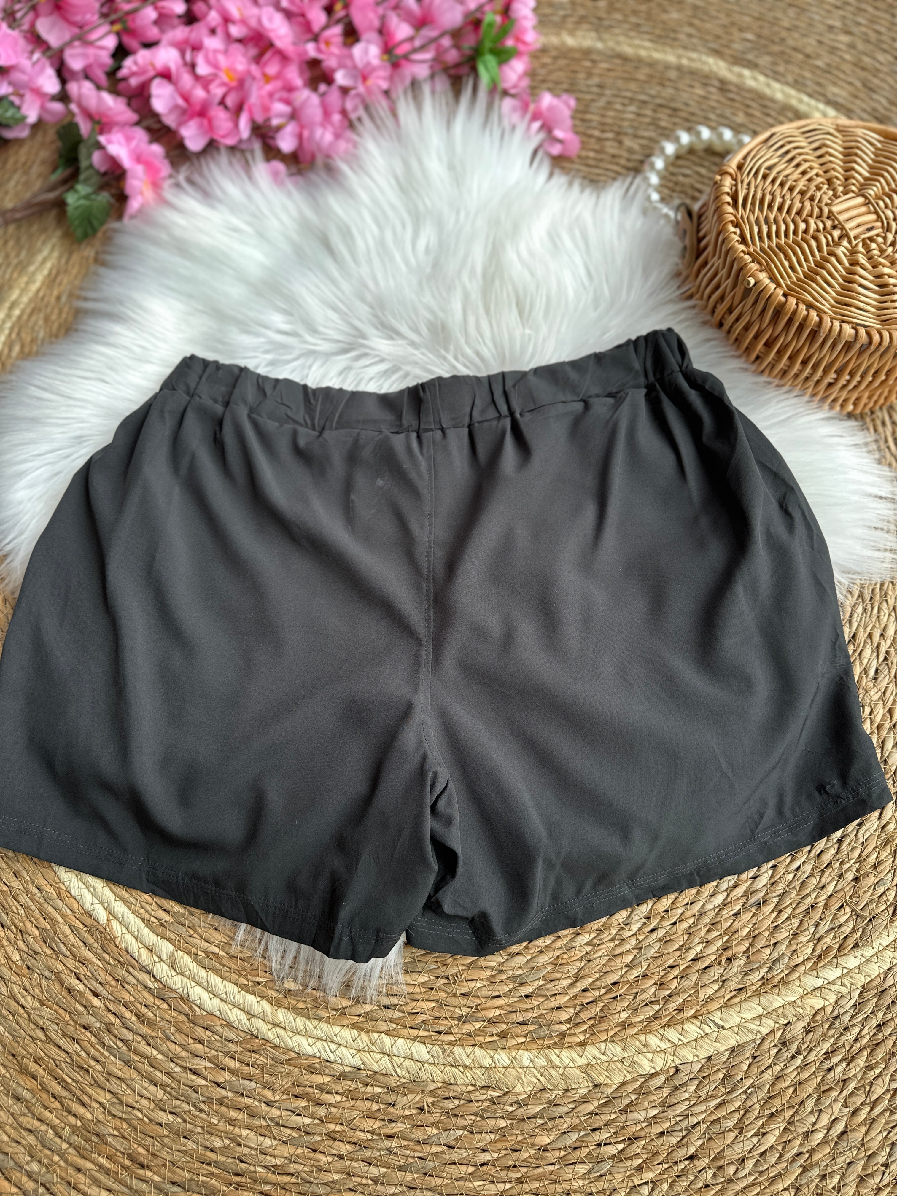 Short Casual Negro con Cintura Elástica