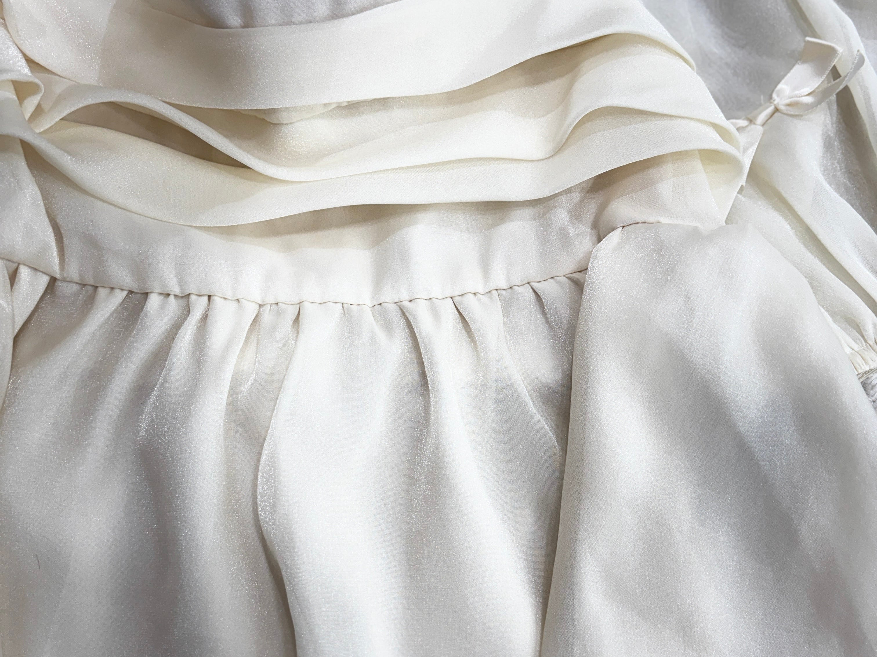 Blusa coquette con mangas corta bombachas transparente