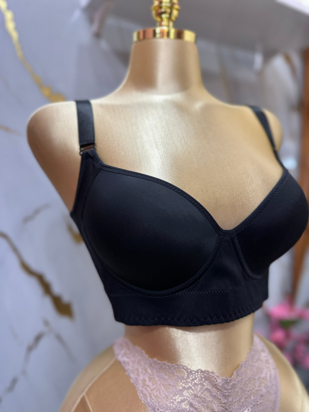 Brasier estilo corsé de color negro