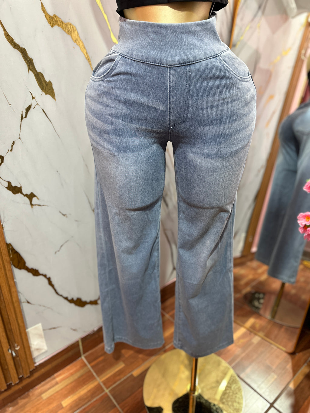 Pantaloneta estilo Jean azul claro