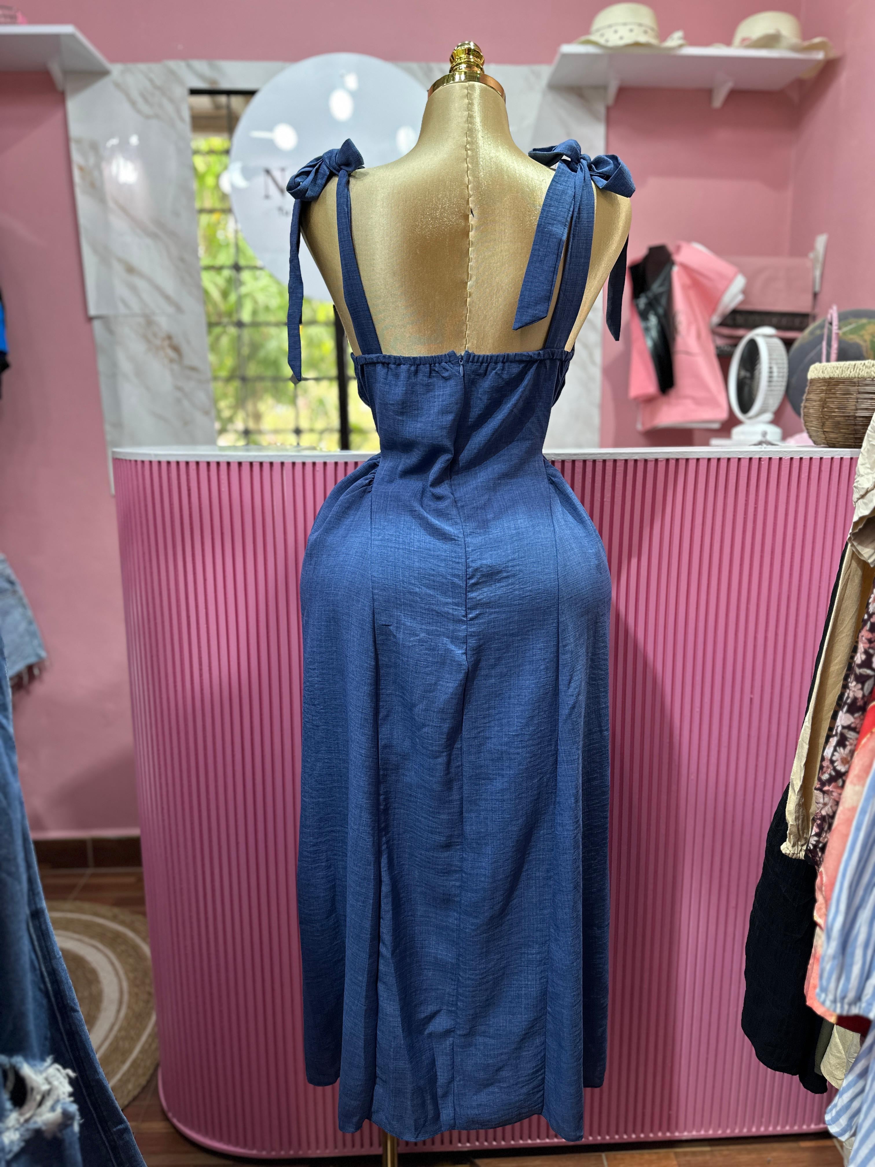 Vestido largo en tono azul elegante 💙