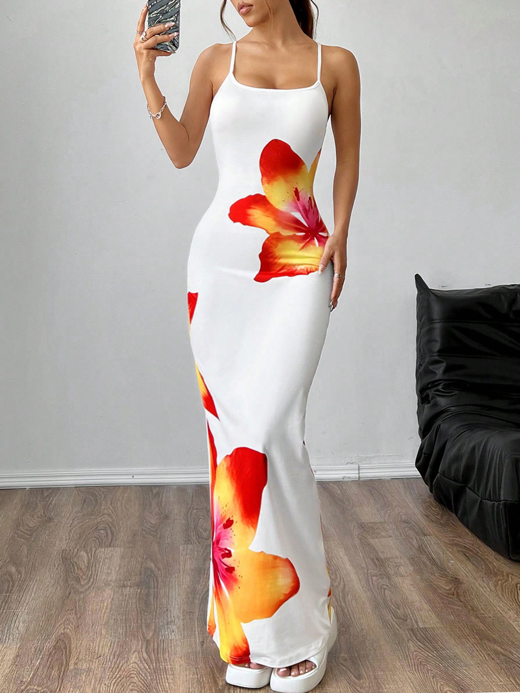 Vestido de tirantes largo, pegado.