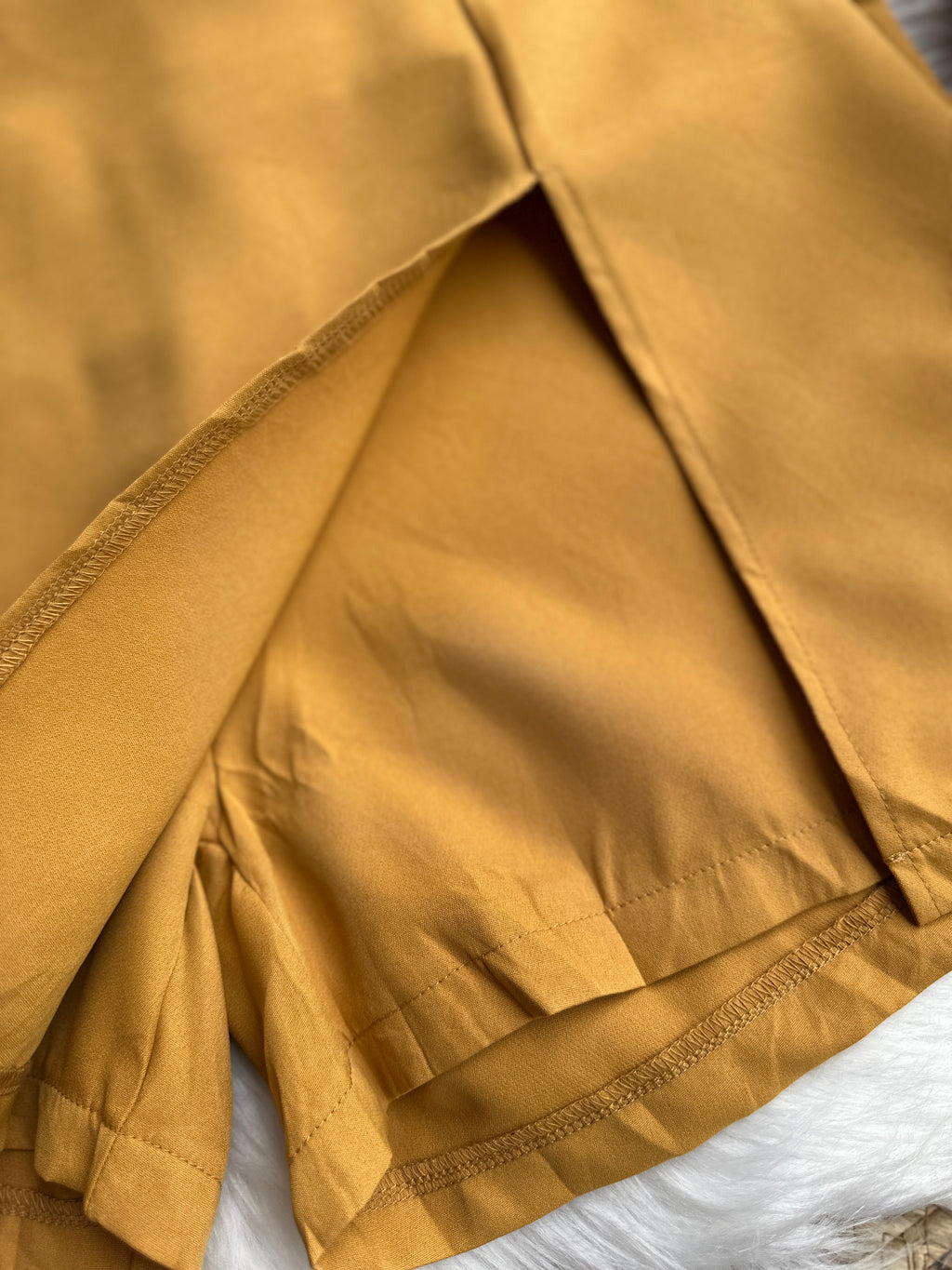 Falda Short color Mostaza