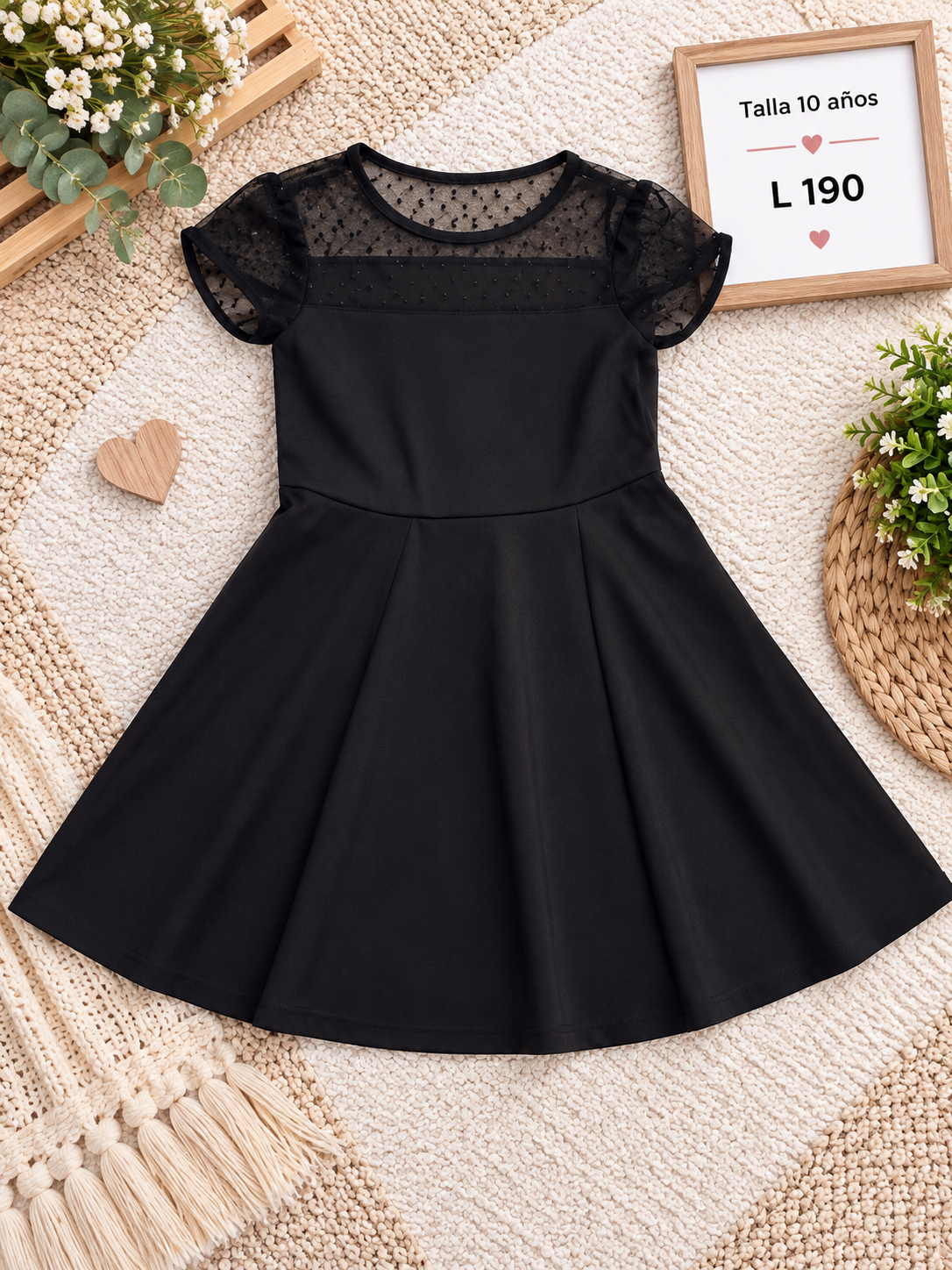 Vestido negro para niña de corte en A con detalles de malla transparente de lunares