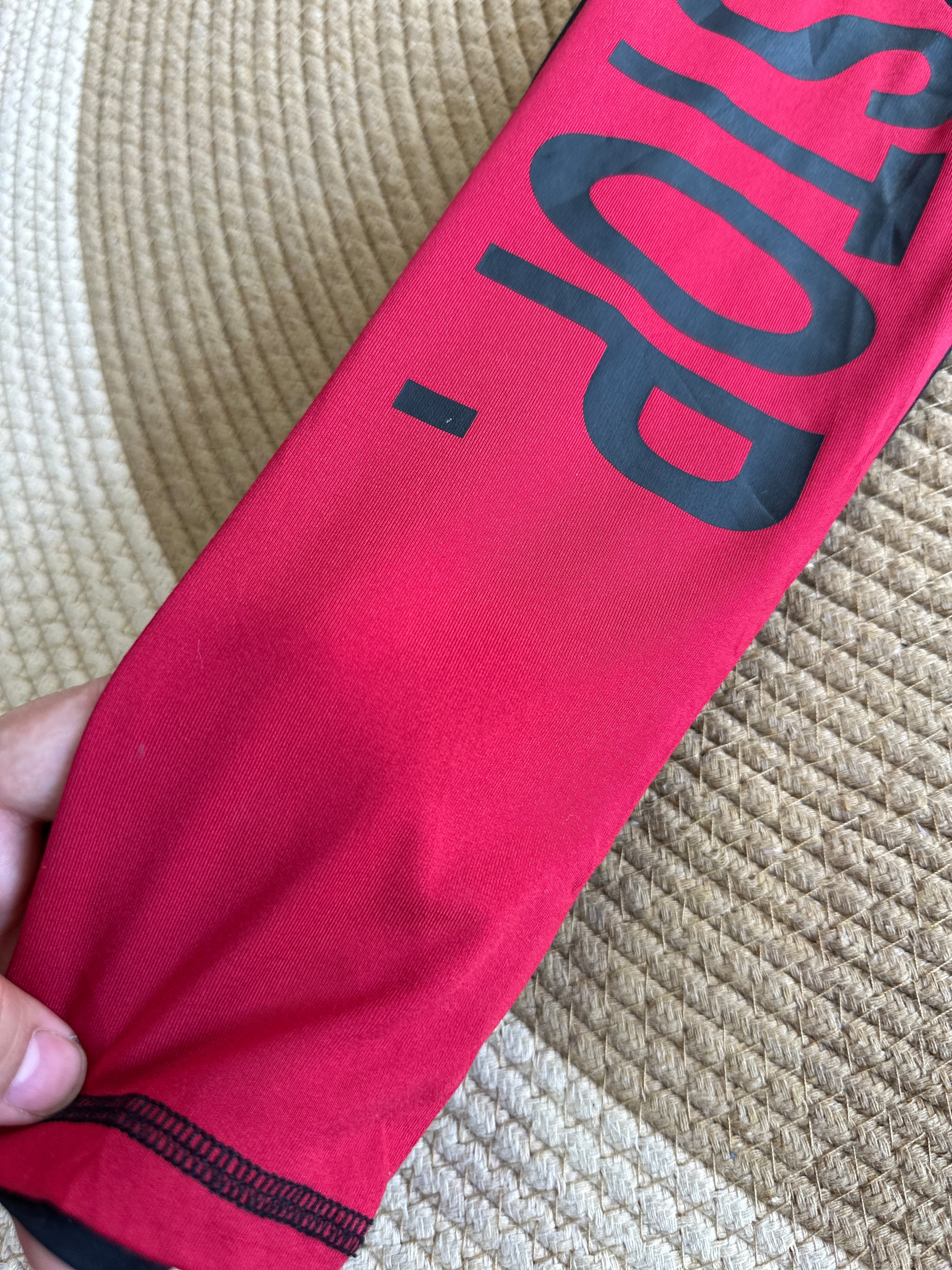 Leggings Deportivo “Don’t Stop”- Negro y Rojo