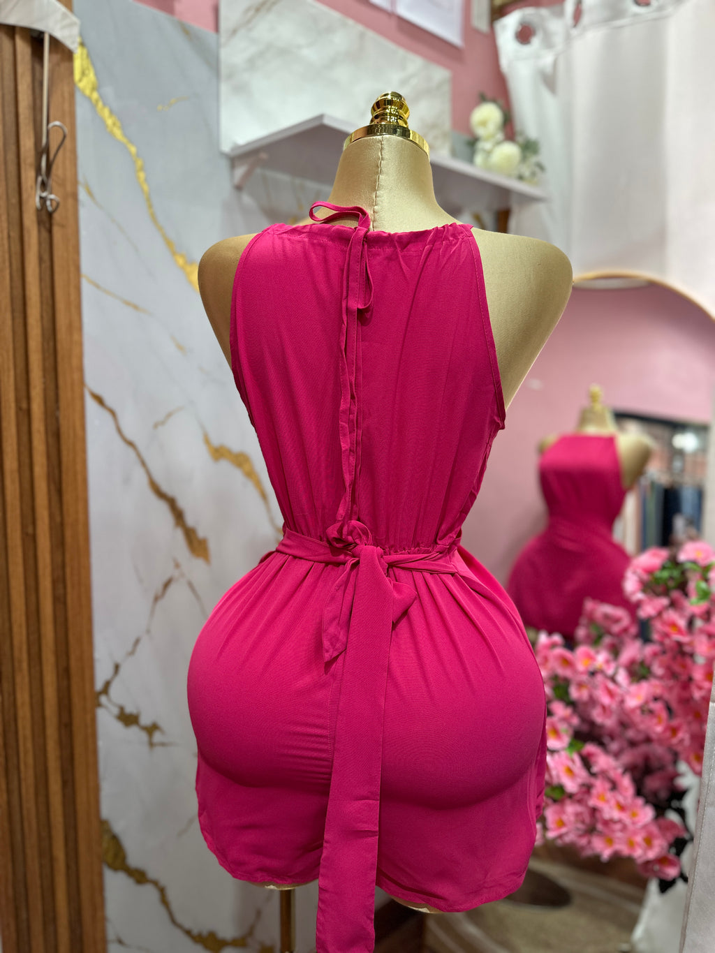 Jomper corto fucsia estilo transparente de tirantes