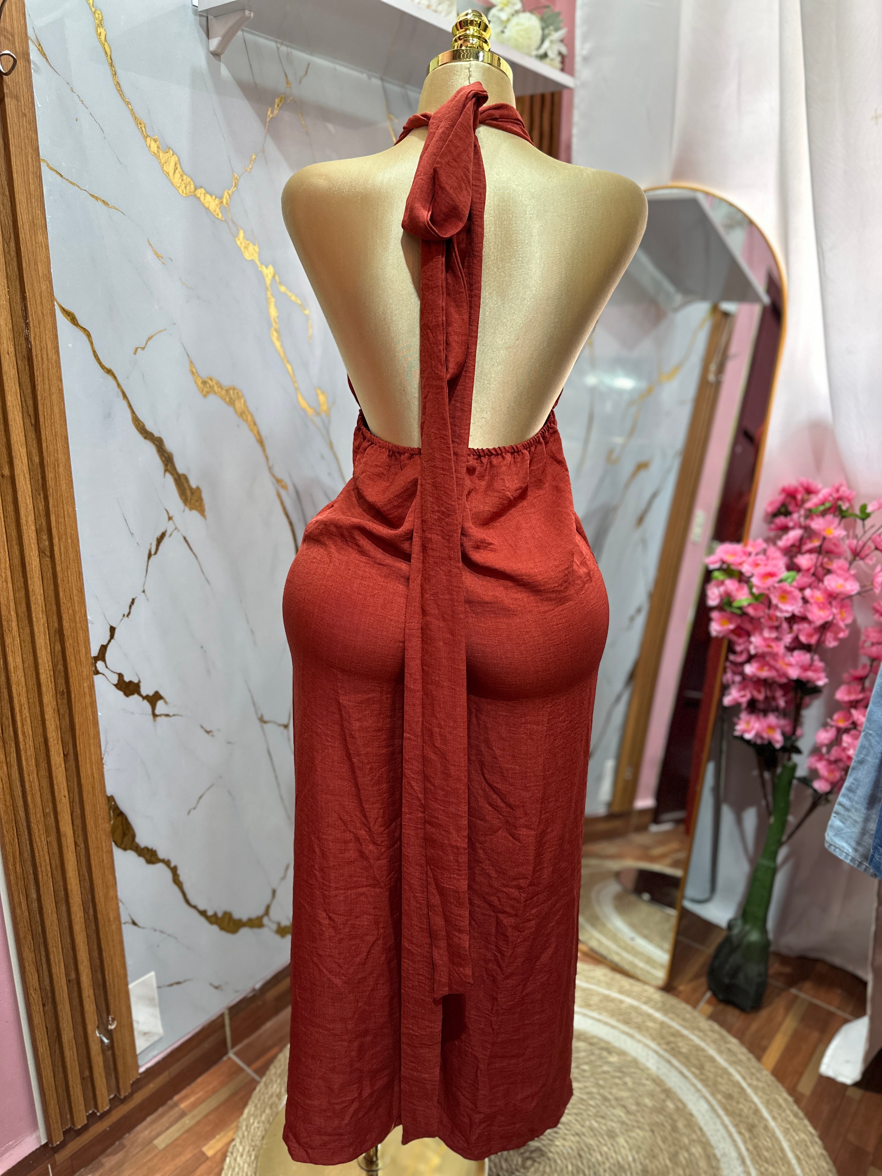 Jumpsuit estilo palazo escotado de la espalda