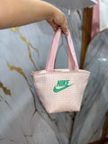 Lonchera Nike cuadriculada