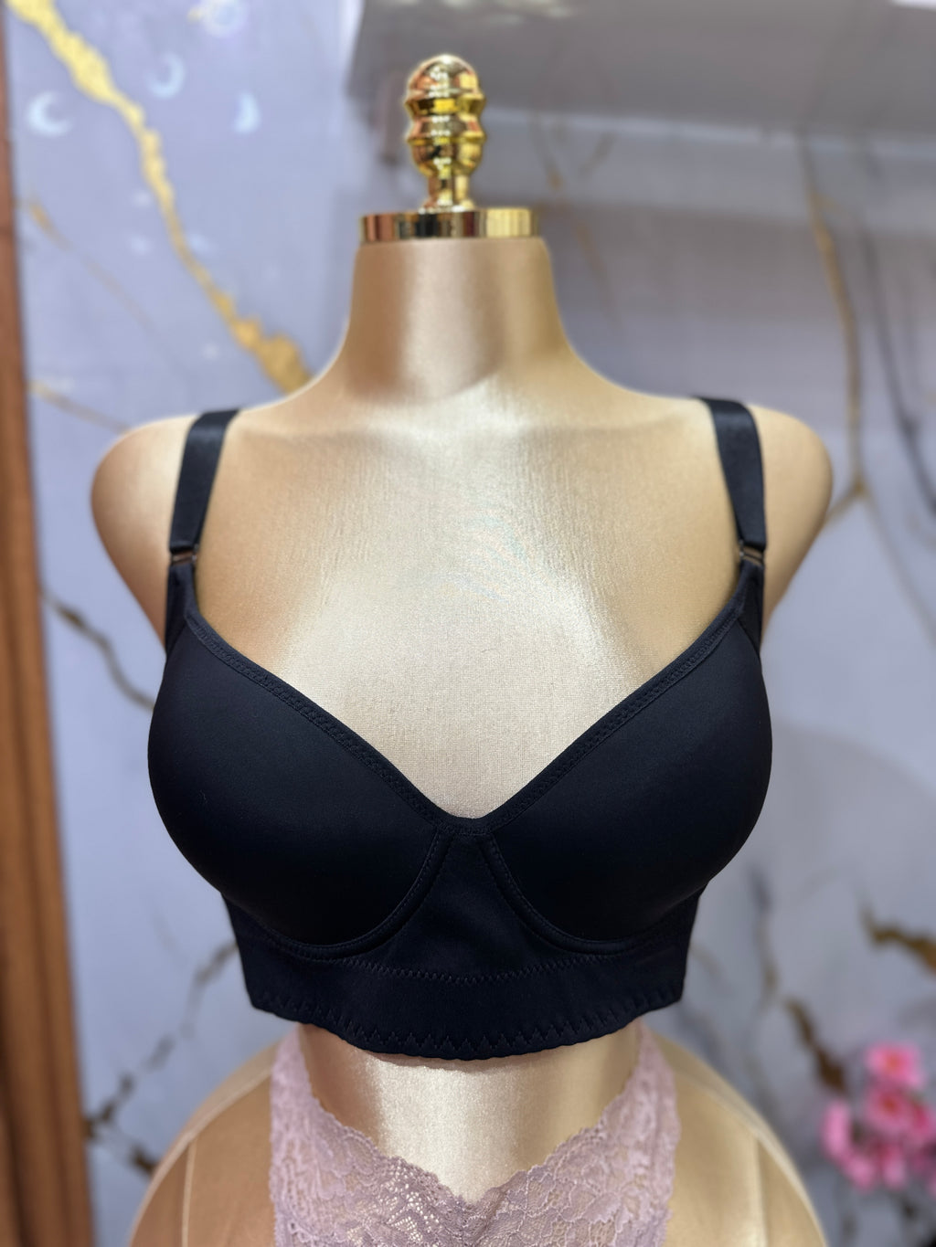 Brasier estilo corsé de color negro