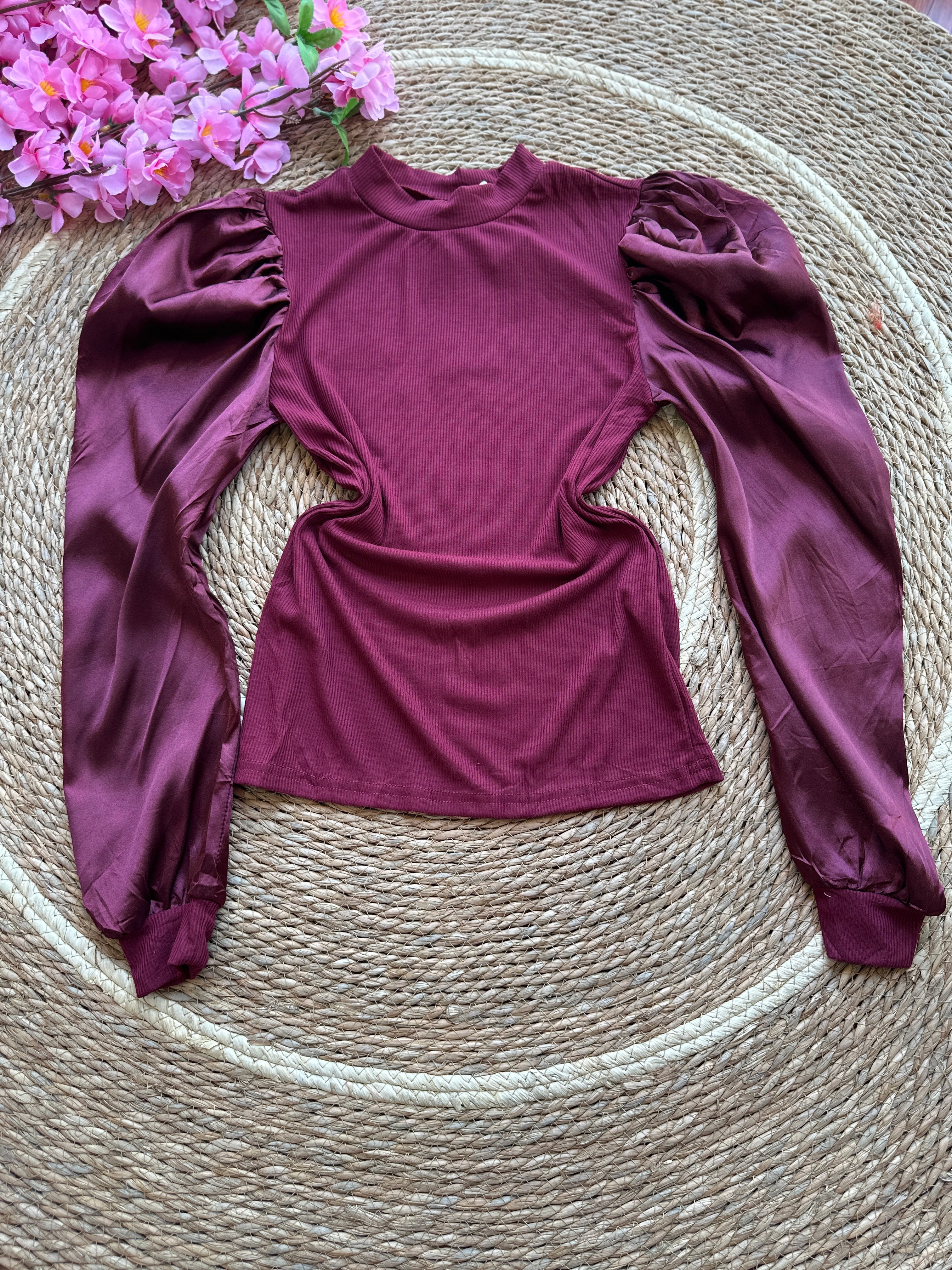 Blusa de Canale con Mangas Satinadas Abullonadas