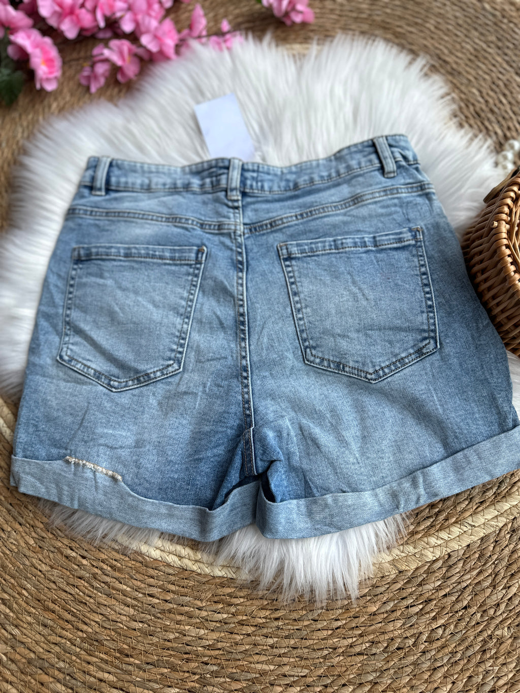 Short Jean con Dobladillo y Tiro Alto