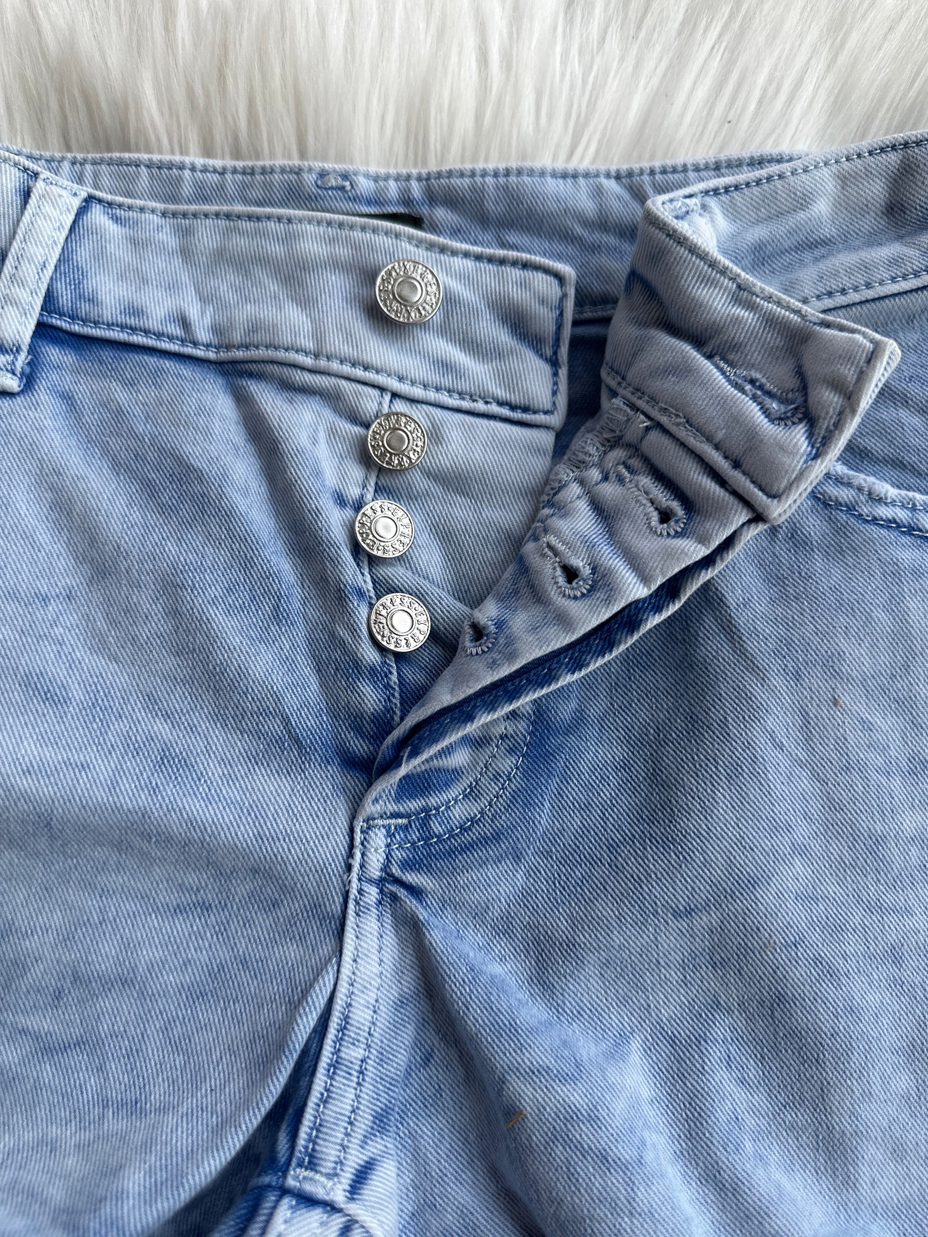 Short Jean Mom