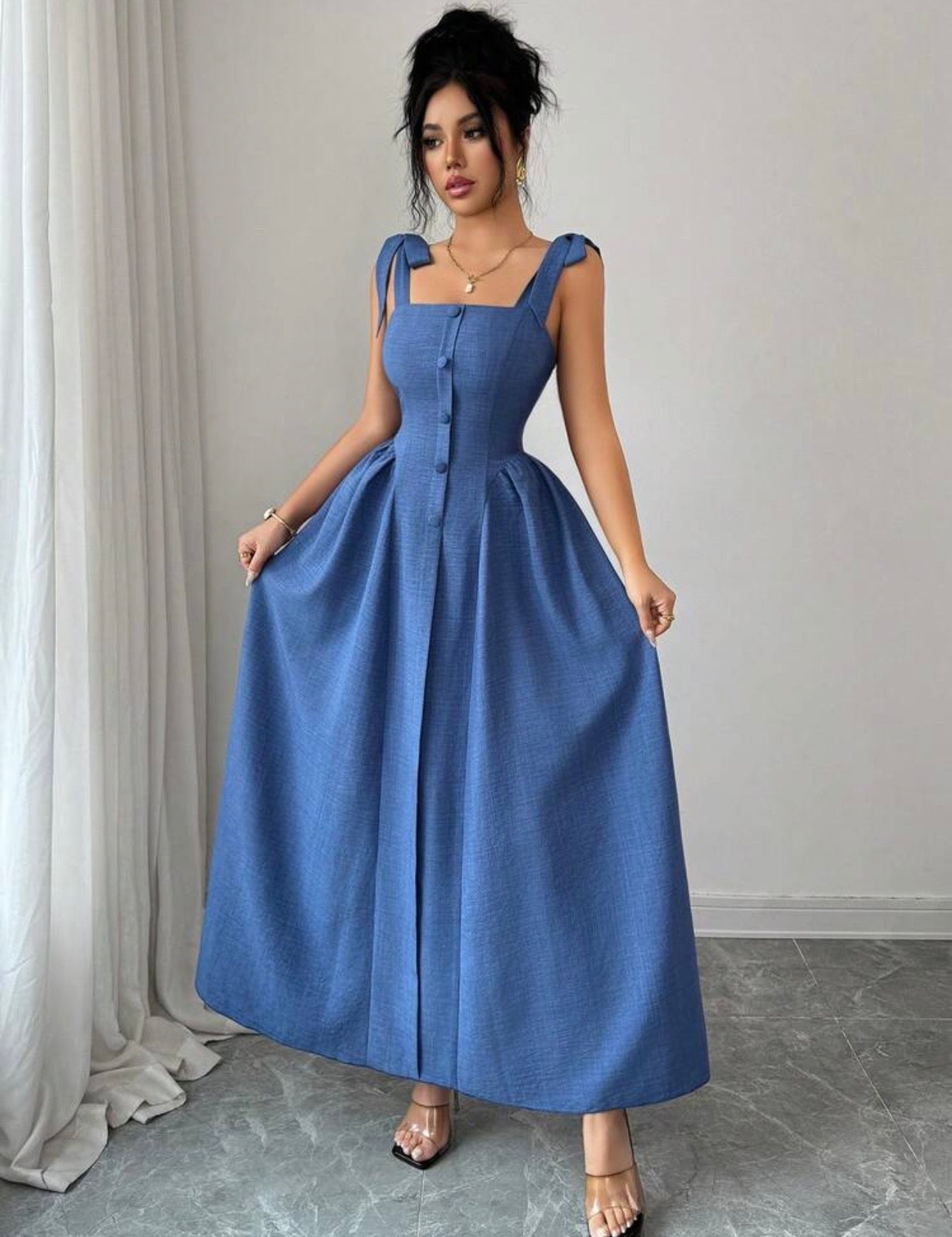 Vestido largo en tono azul elegante 💙