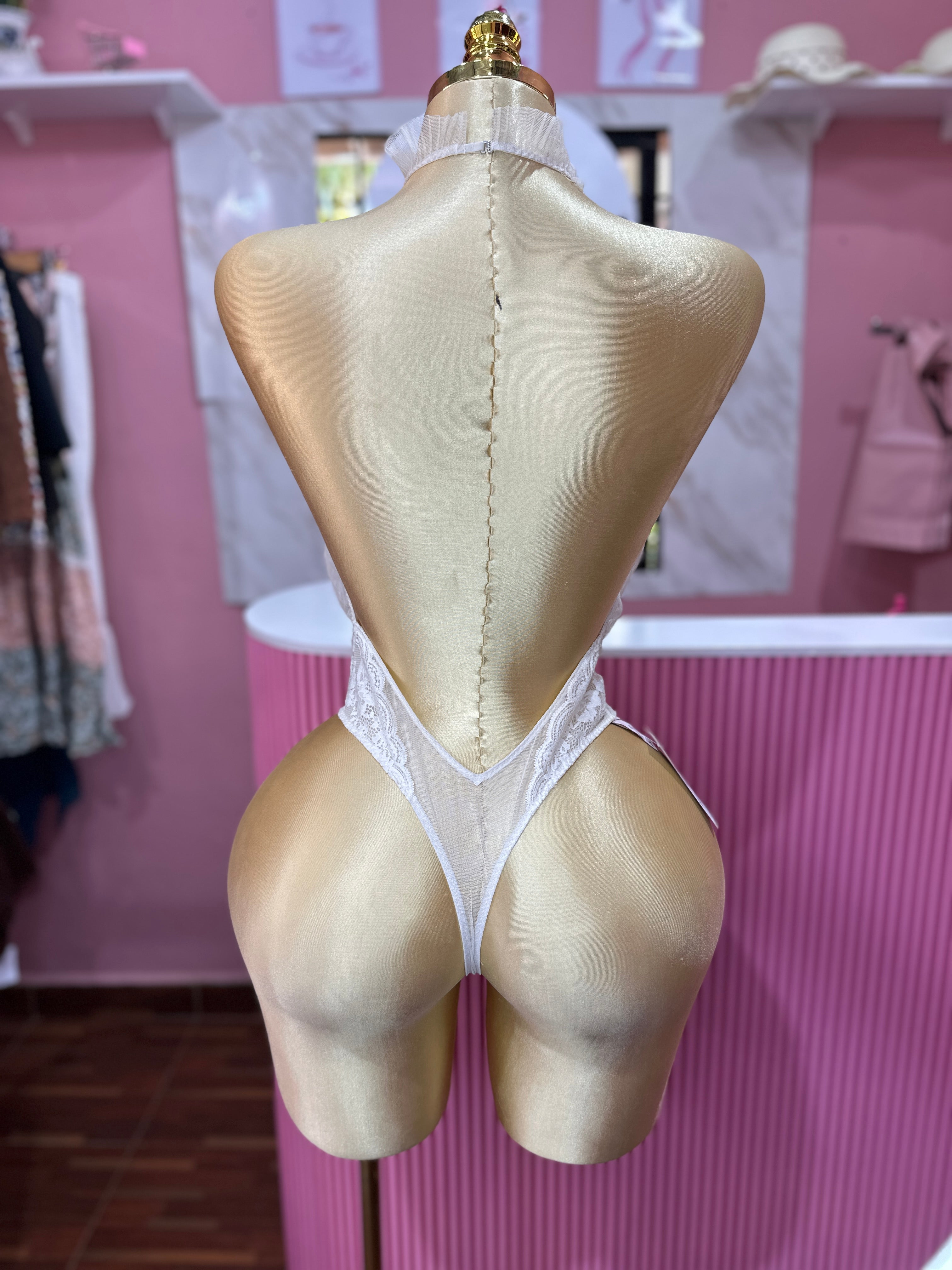 Body cuello alto de encaje blanco